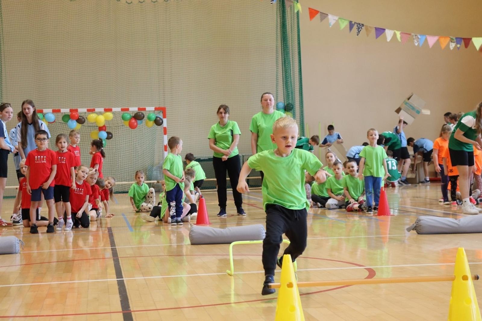 Zdjęcie w galerii na portalu naszraciborz.pl: Gminna Spartakiada Przedszkolaków w Rudniku: integracja i sportowe pasje wiadomości z regionu