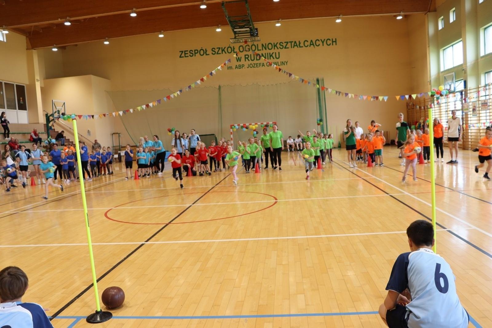 Zdjęcie w galerii na portalu naszraciborz.pl: Gminna Spartakiada Przedszkolaków w Rudniku: integracja i sportowe pasje wiadomości z regionu