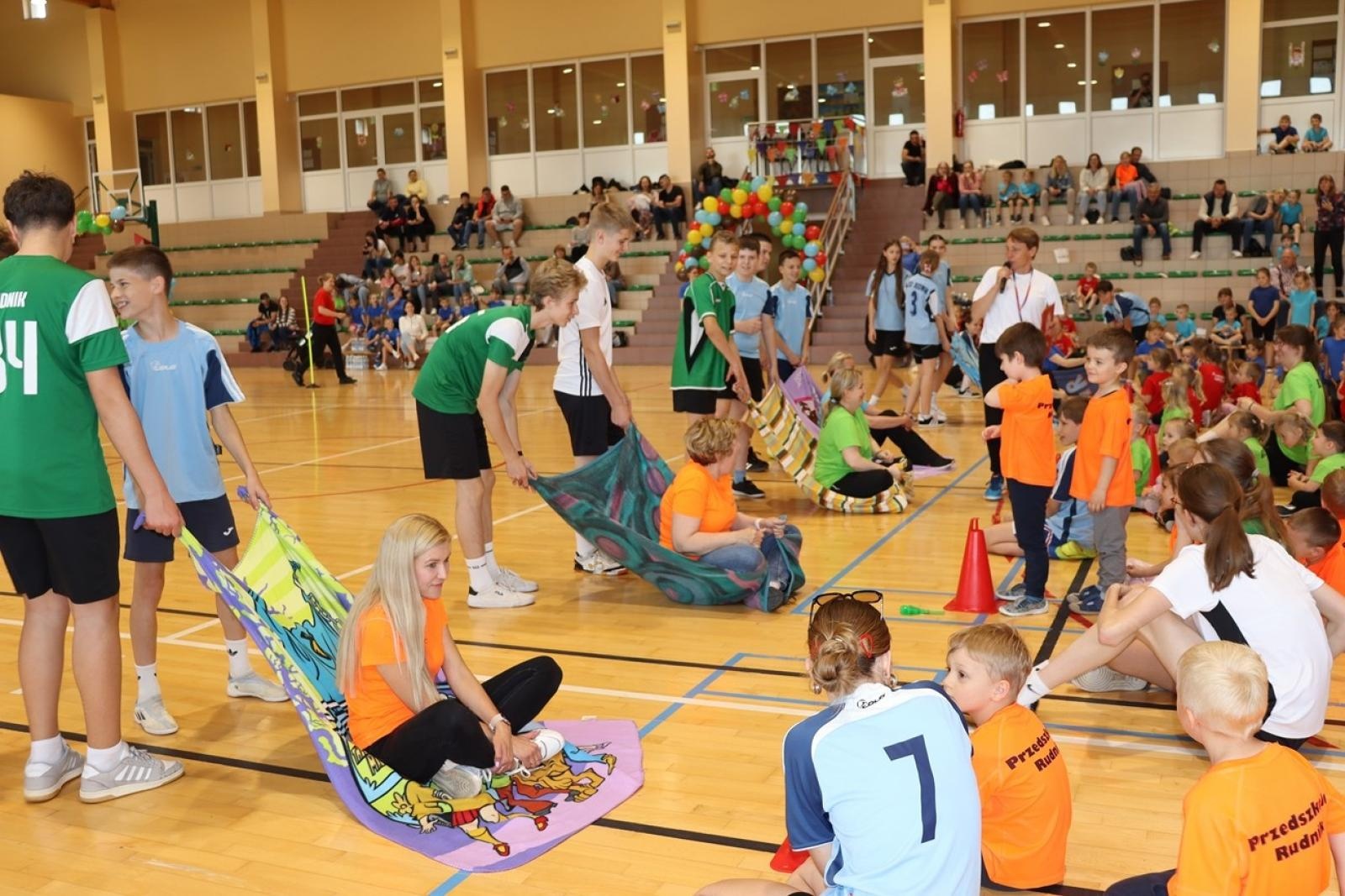 Zdjęcie w galerii na portalu naszraciborz.pl: Gminna Spartakiada Przedszkolaków w Rudniku: integracja i sportowe pasje wiadomości z regionu