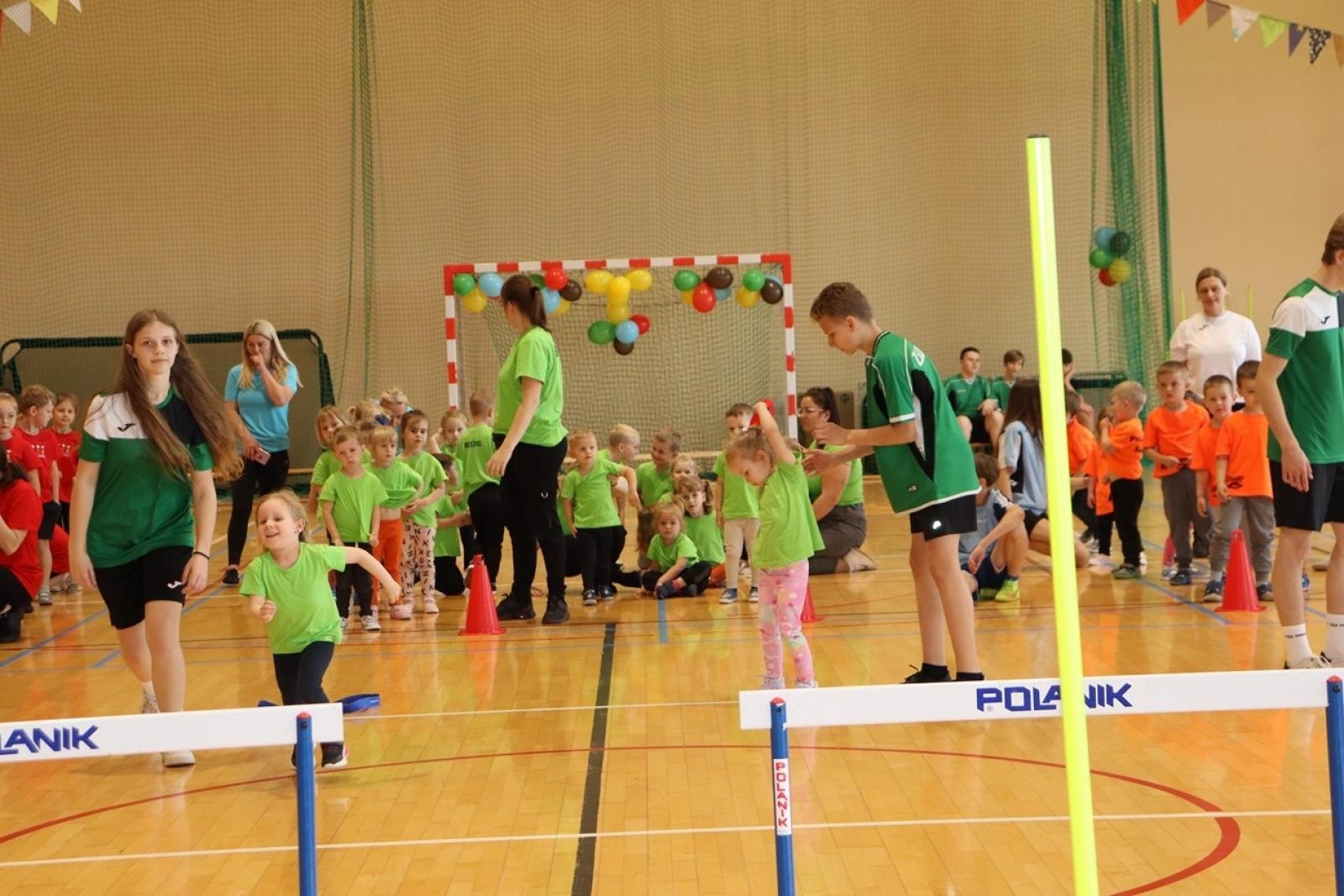 Zdjęcie w galerii na portalu naszraciborz.pl: Gminna Spartakiada Przedszkolaków w Rudniku: integracja i sportowe pasje wiadomości z regionu