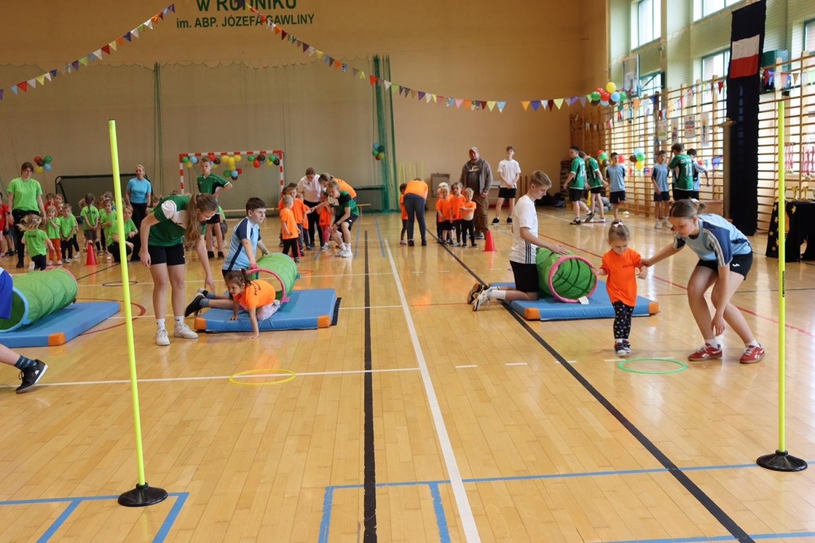 Zdjęcie w galerii na portalu naszraciborz.pl: Gminna Spartakiada Przedszkolaków w Rudniku: integracja i sportowe pasje wiadomości z regionu