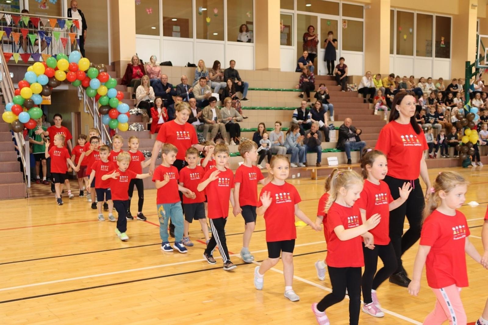 Zdjęcie w galerii na portalu naszraciborz.pl: Gminna Spartakiada Przedszkolaków w Rudniku: integracja i sportowe pasje wiadomości z regionu