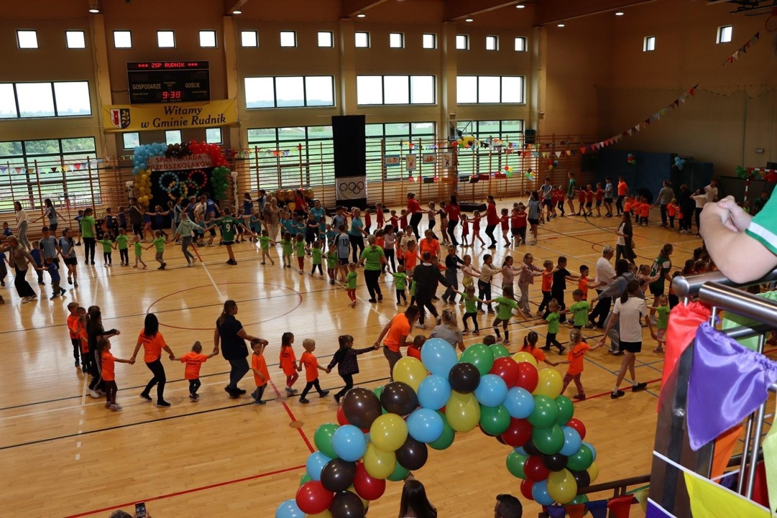 Zdjęcie w galerii na portalu naszraciborz.pl: Gminna Spartakiada Przedszkolaków w Rudniku: integracja i sportowe pasje wiadomości z regionu