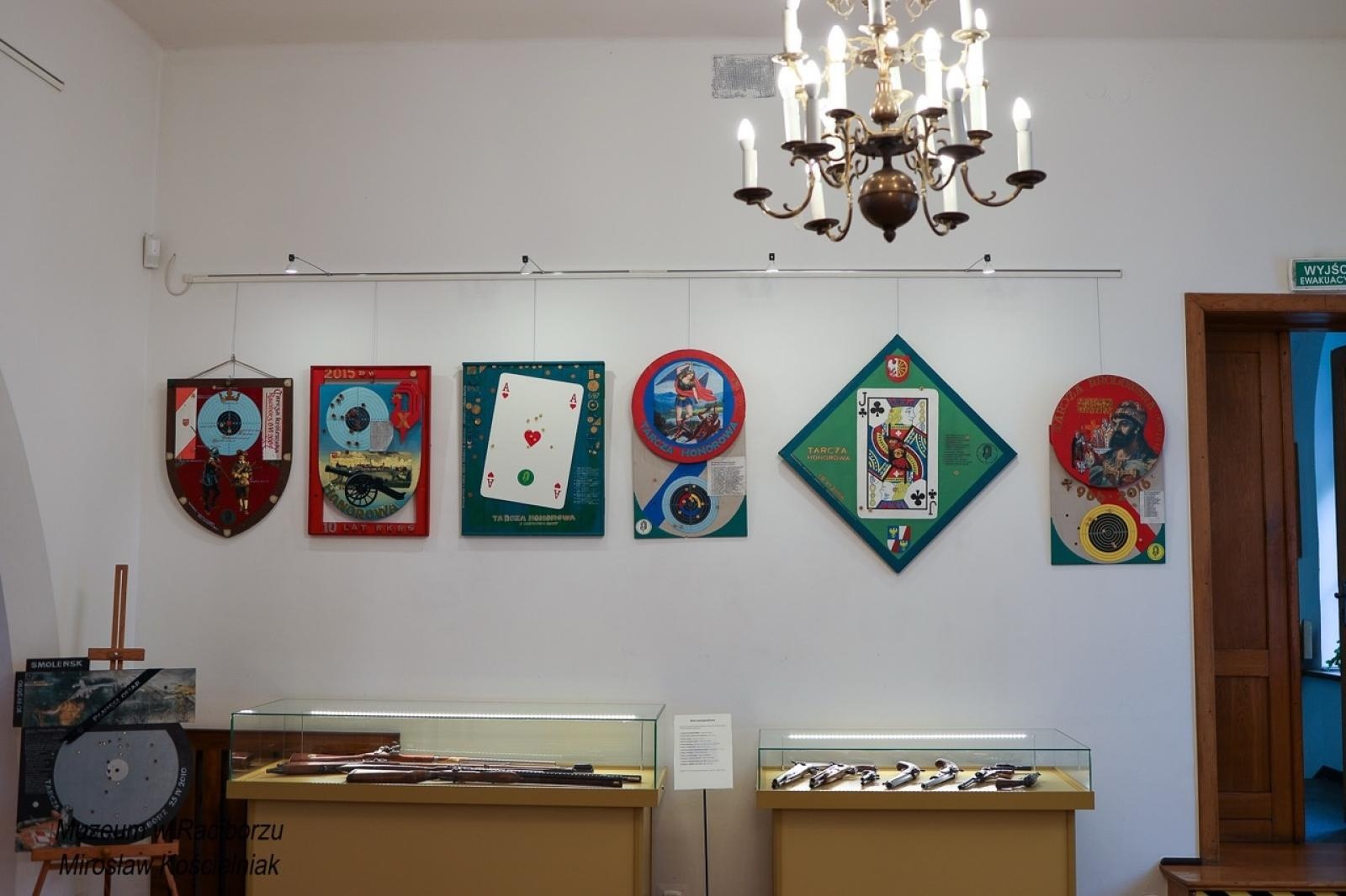 Zdjęcie w galerii na portalu naszraciborz.pl: 20-lecie Raciborskiego Kurkowego Bractwa Strzeleckiego uczczone w Muzeum wiadomości z regionu