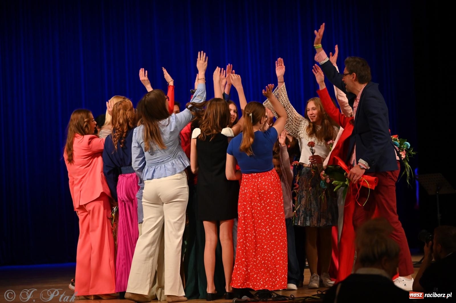Zdjęcie w galerii na portalu naszraciborz.pl: Perspektywa Kids & Young. Muzyczna młodzież rozgrzała serca raciborzan [FOTO i WIDEO] wiadomości z regionu