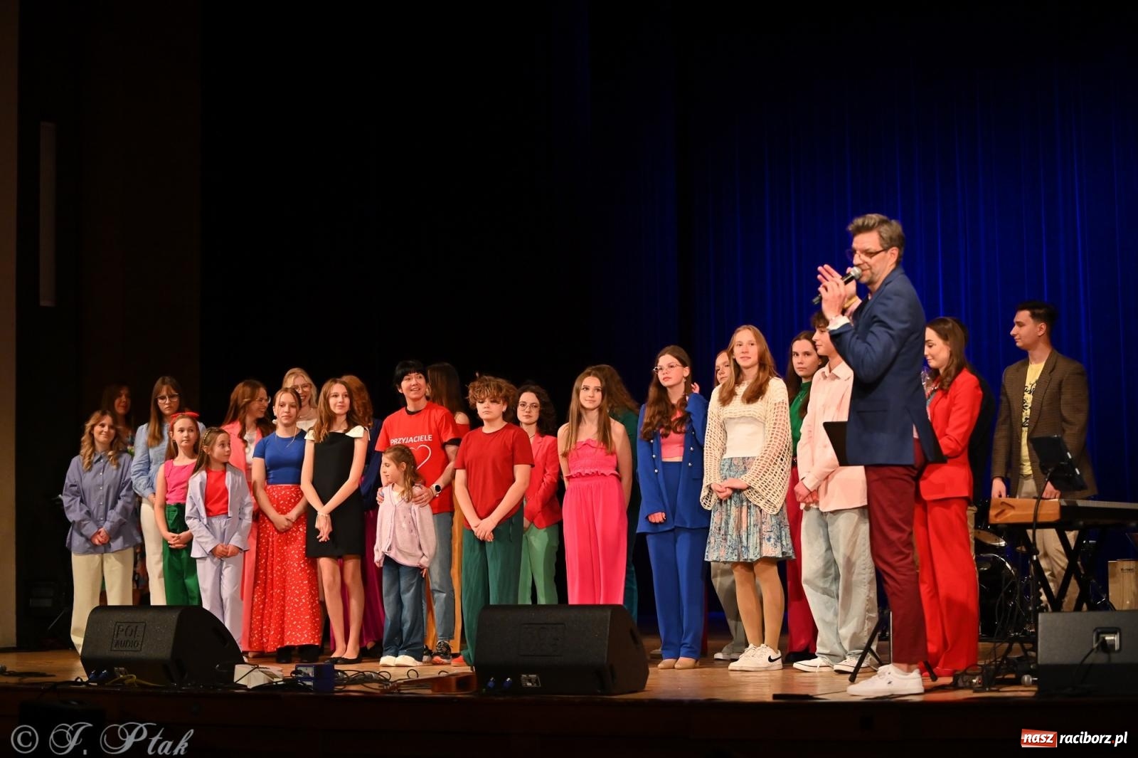 Zdjęcie w galerii na portalu naszraciborz.pl: Perspektywa Kids & Young. Muzyczna młodzież rozgrzała serca raciborzan [FOTO i WIDEO] wiadomości z regionu