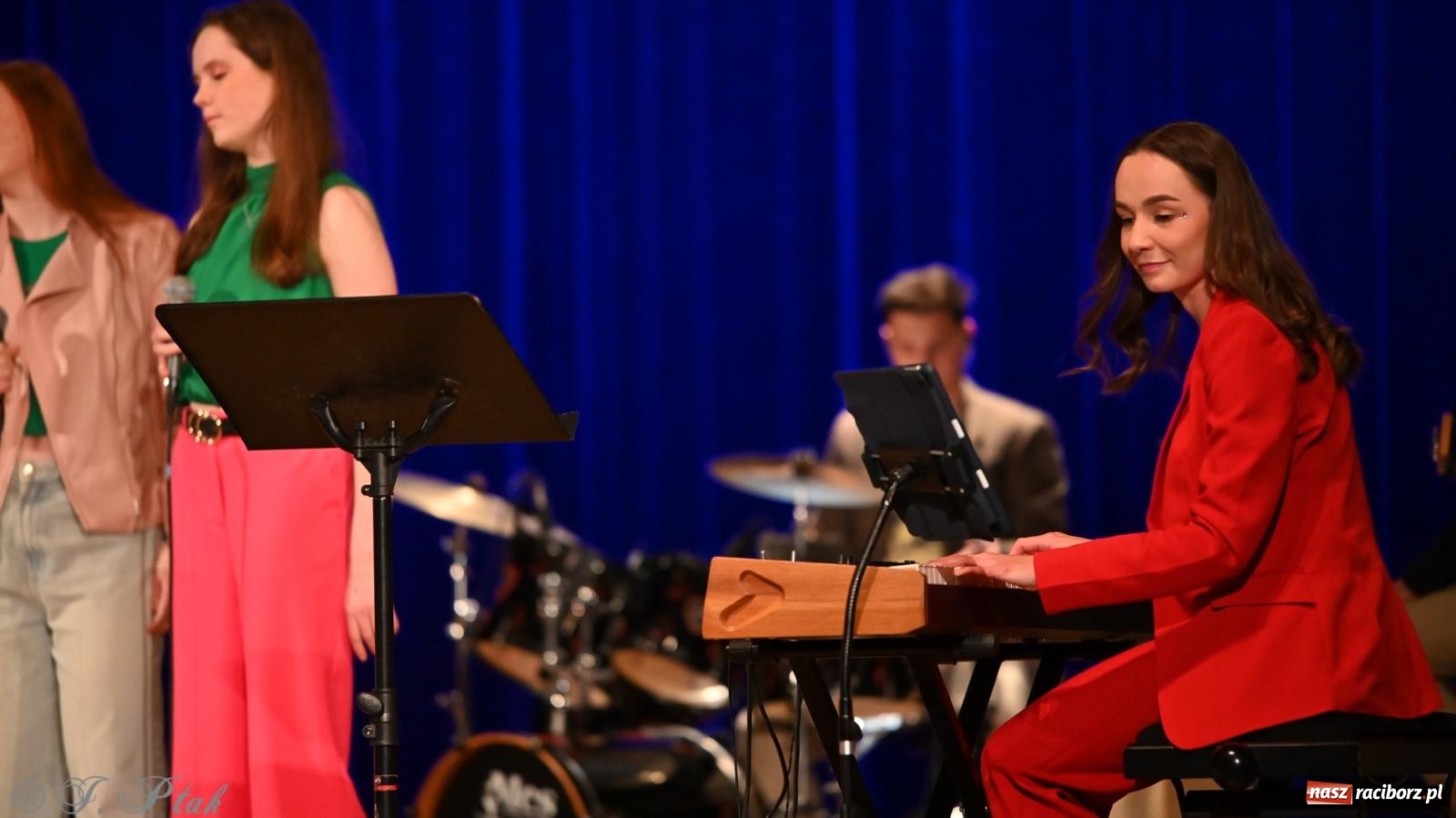 Zdjęcie w galerii na portalu naszraciborz.pl: Perspektywa Kids & Young. Muzyczna młodzież rozgrzała serca raciborzan [FOTO i WIDEO] wiadomości z regionu