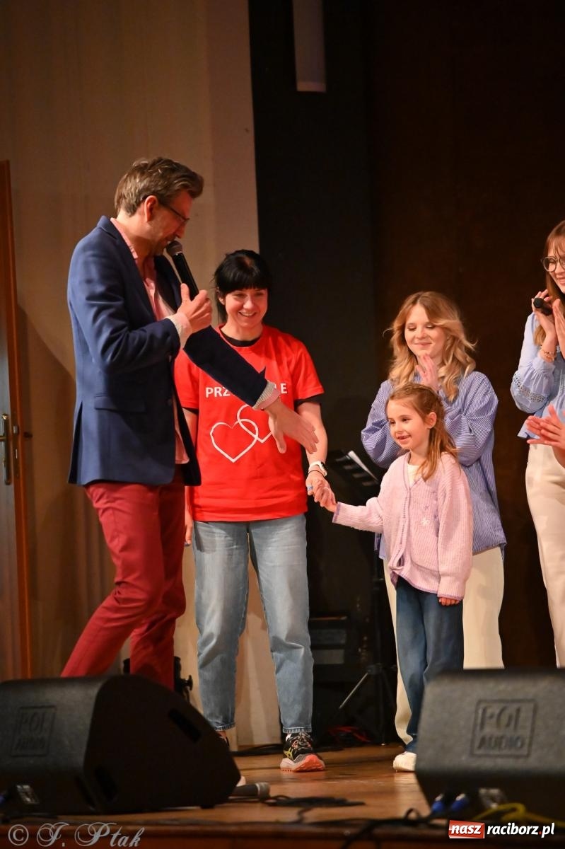 Zdjęcie w galerii na portalu naszraciborz.pl: Perspektywa Kids & Young. Muzyczna młodzież rozgrzała serca raciborzan [FOTO i WIDEO] wiadomości z regionu