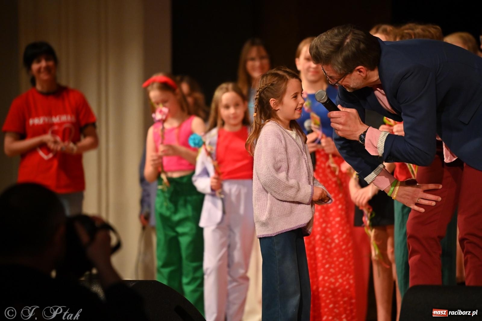 Zdjęcie w galerii na portalu naszraciborz.pl: Perspektywa Kids & Young. Muzyczna młodzież rozgrzała serca raciborzan [FOTO i WIDEO] wiadomości z regionu