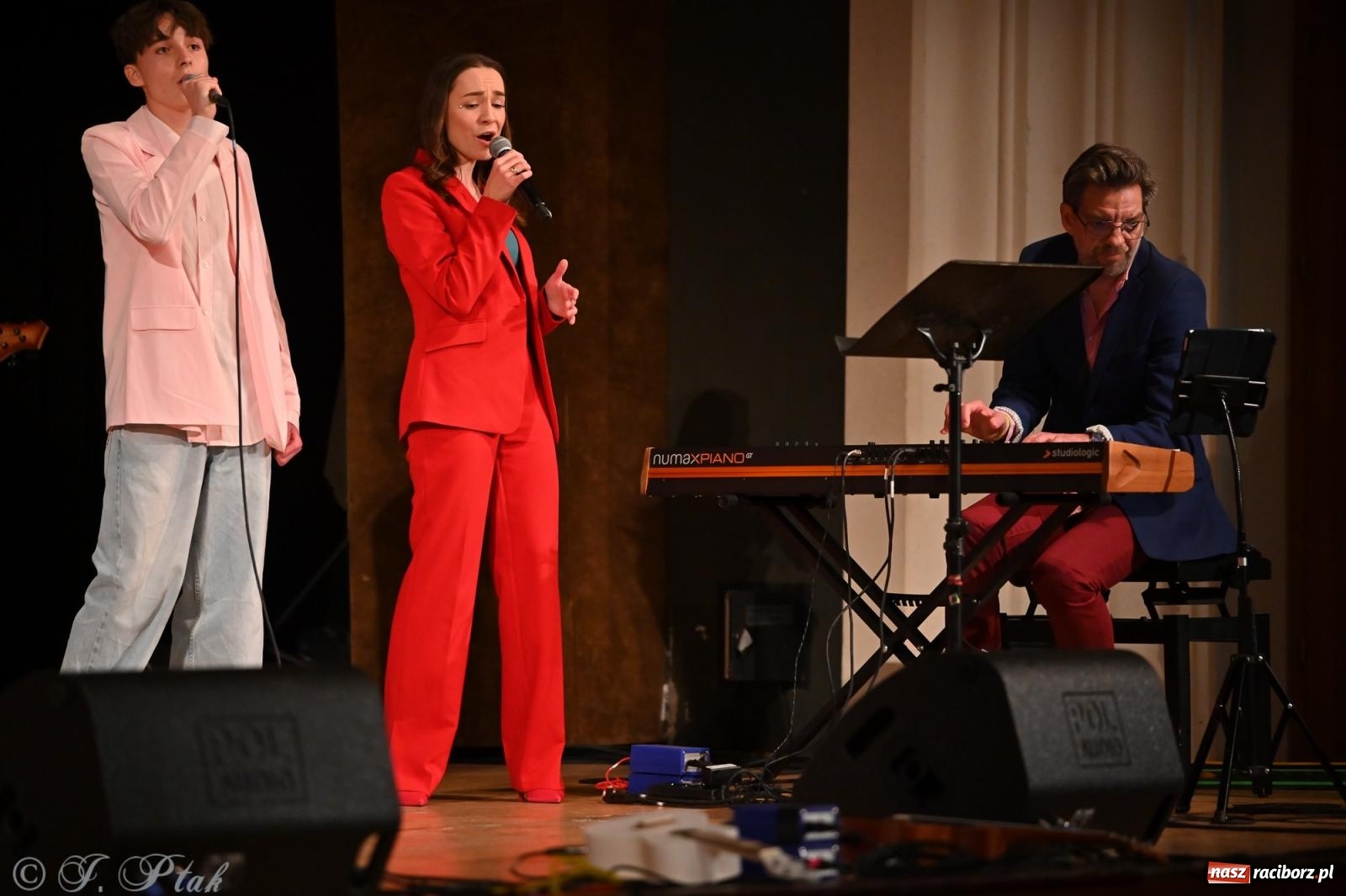 Zdjęcie w galerii na portalu naszraciborz.pl: Perspektywa Kids & Young. Muzyczna młodzież rozgrzała serca raciborzan [FOTO i WIDEO] wiadomości z regionu