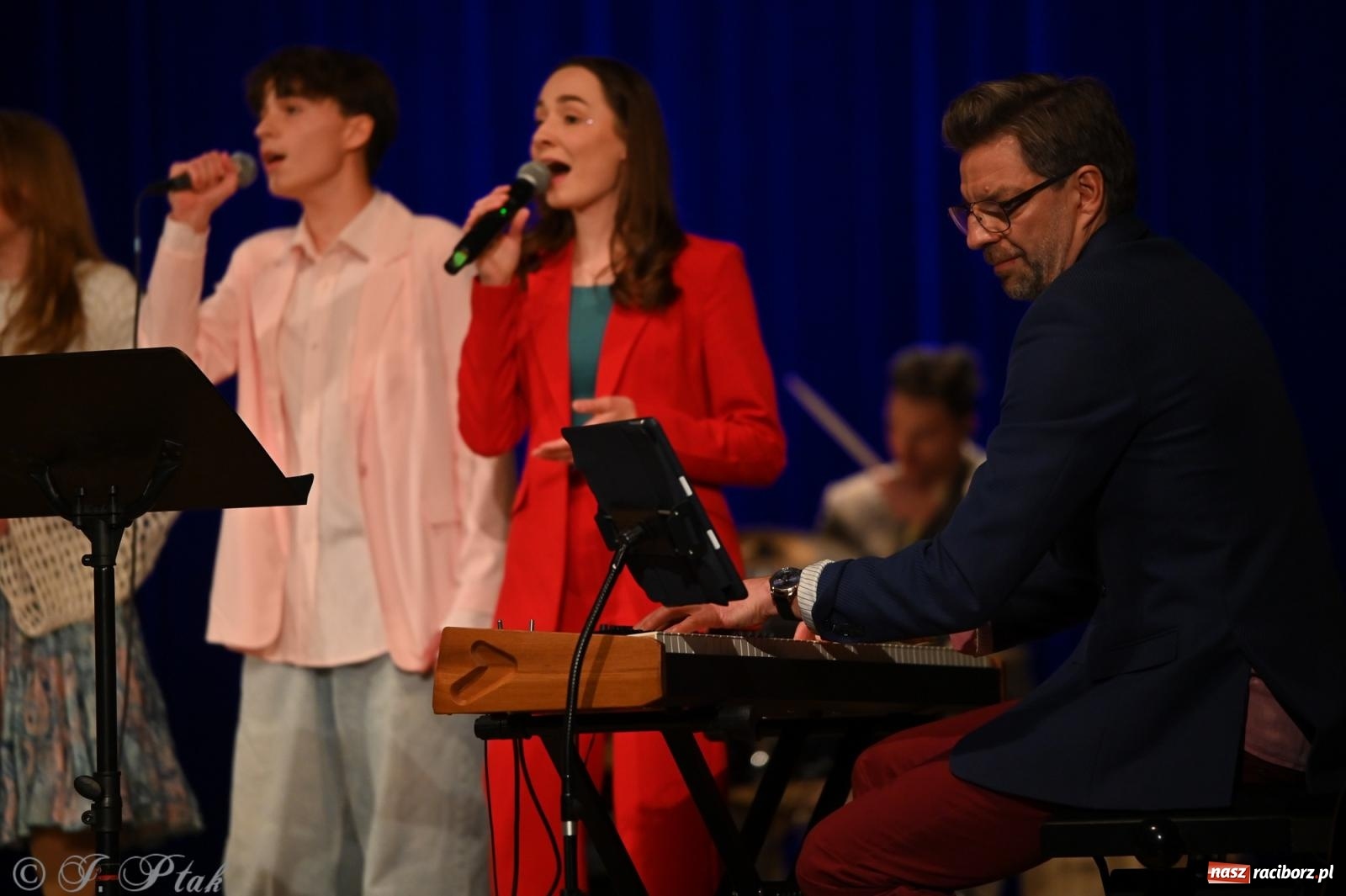 Zdjęcie w galerii na portalu naszraciborz.pl: Perspektywa Kids & Young. Muzyczna młodzież rozgrzała serca raciborzan [FOTO i WIDEO] wiadomości z regionu