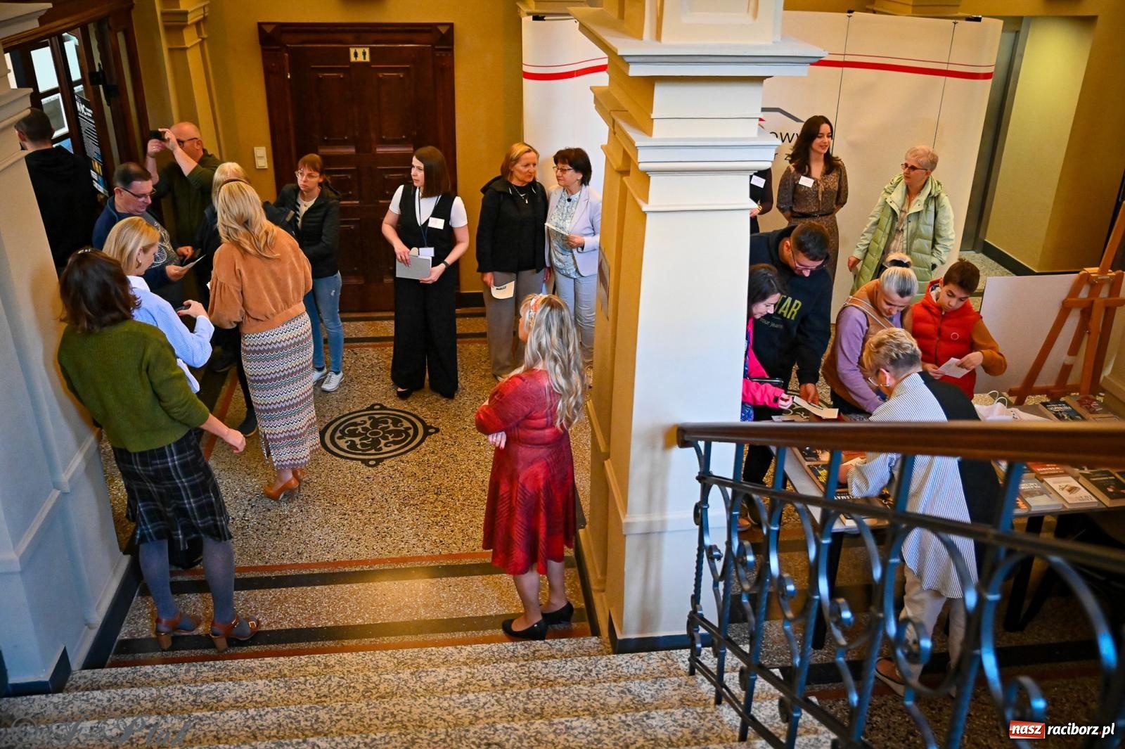 Zdjęcie w galerii na portalu naszraciborz.pl: Proces wampira przyciągnął tłumy. Racibórz w Nocy Otwartych Sądów [FOTO i WIDEO] wiadomości z regionu