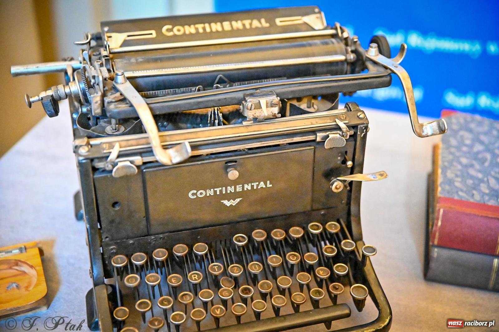 Zdjęcie w galerii na portalu naszraciborz.pl: Proces wampira przyciągnął tłumy. Racibórz w Nocy Otwartych Sądów [FOTO i WIDEO] wiadomości z regionu