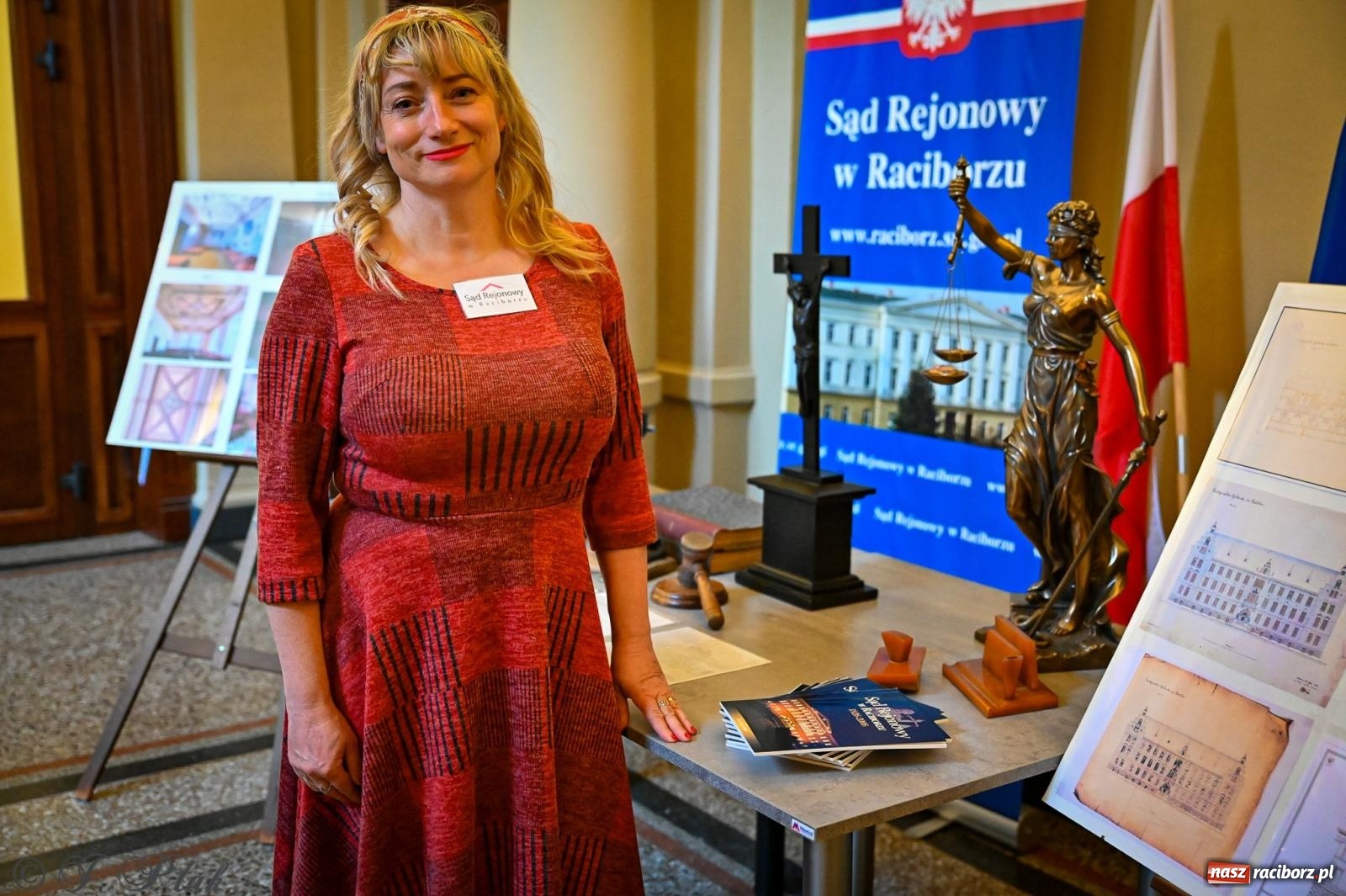 Zdjęcie w galerii na portalu naszraciborz.pl: Proces wampira przyciągnął tłumy. Racibórz w Nocy Otwartych Sądów [FOTO i WIDEO] wiadomości z regionu