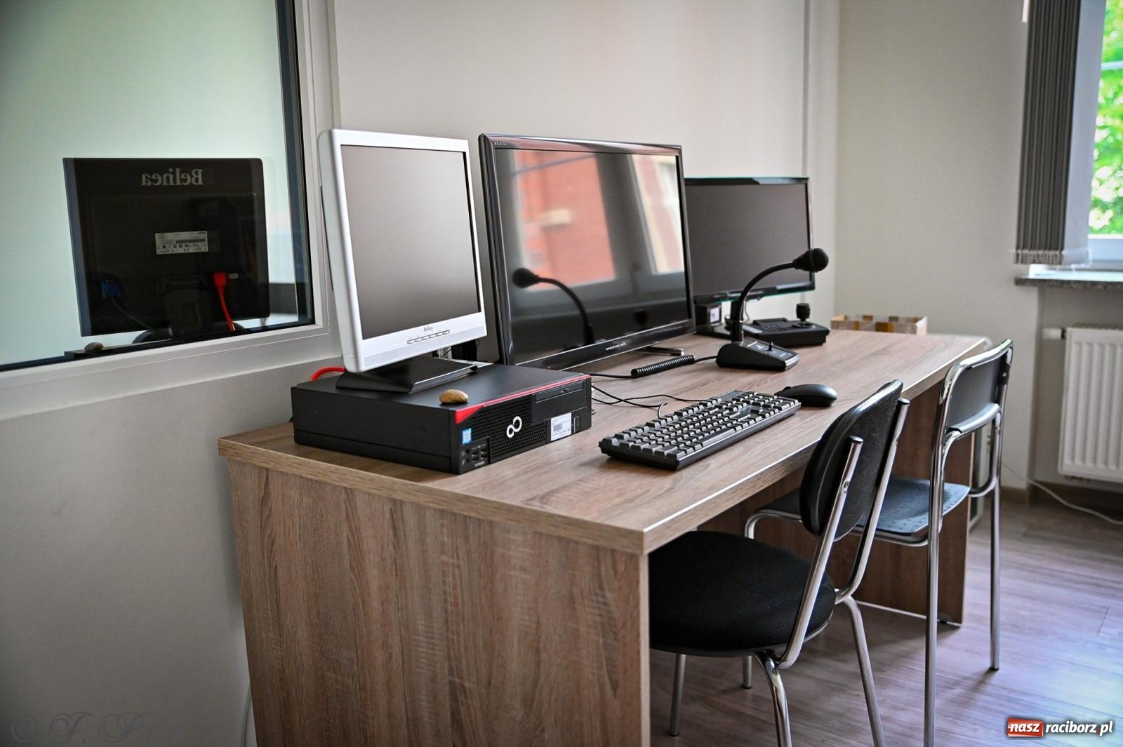 Zdjęcie w galerii na portalu naszraciborz.pl: Proces wampira przyciągnął tłumy. Racibórz w Nocy Otwartych Sądów [FOTO i WIDEO] wiadomości z regionu