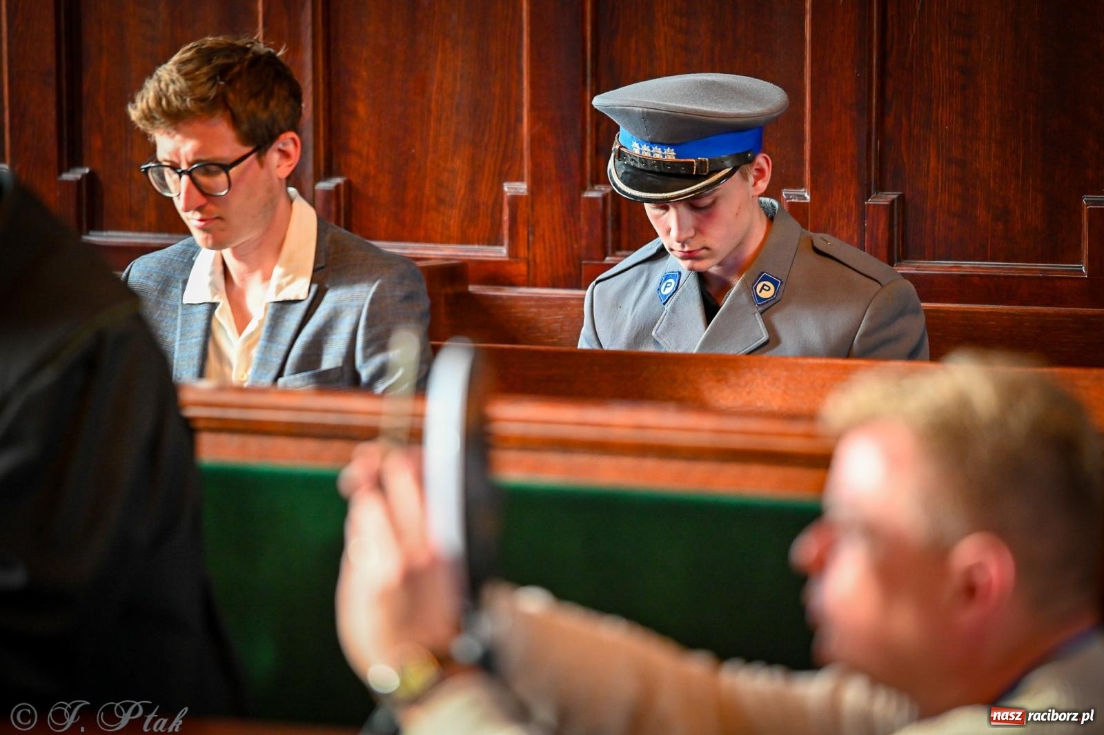 Zdjęcie w galerii na portalu naszraciborz.pl: Proces wampira przyciągnął tłumy. Racibórz w Nocy Otwartych Sądów [FOTO i WIDEO] wiadomości z regionu
