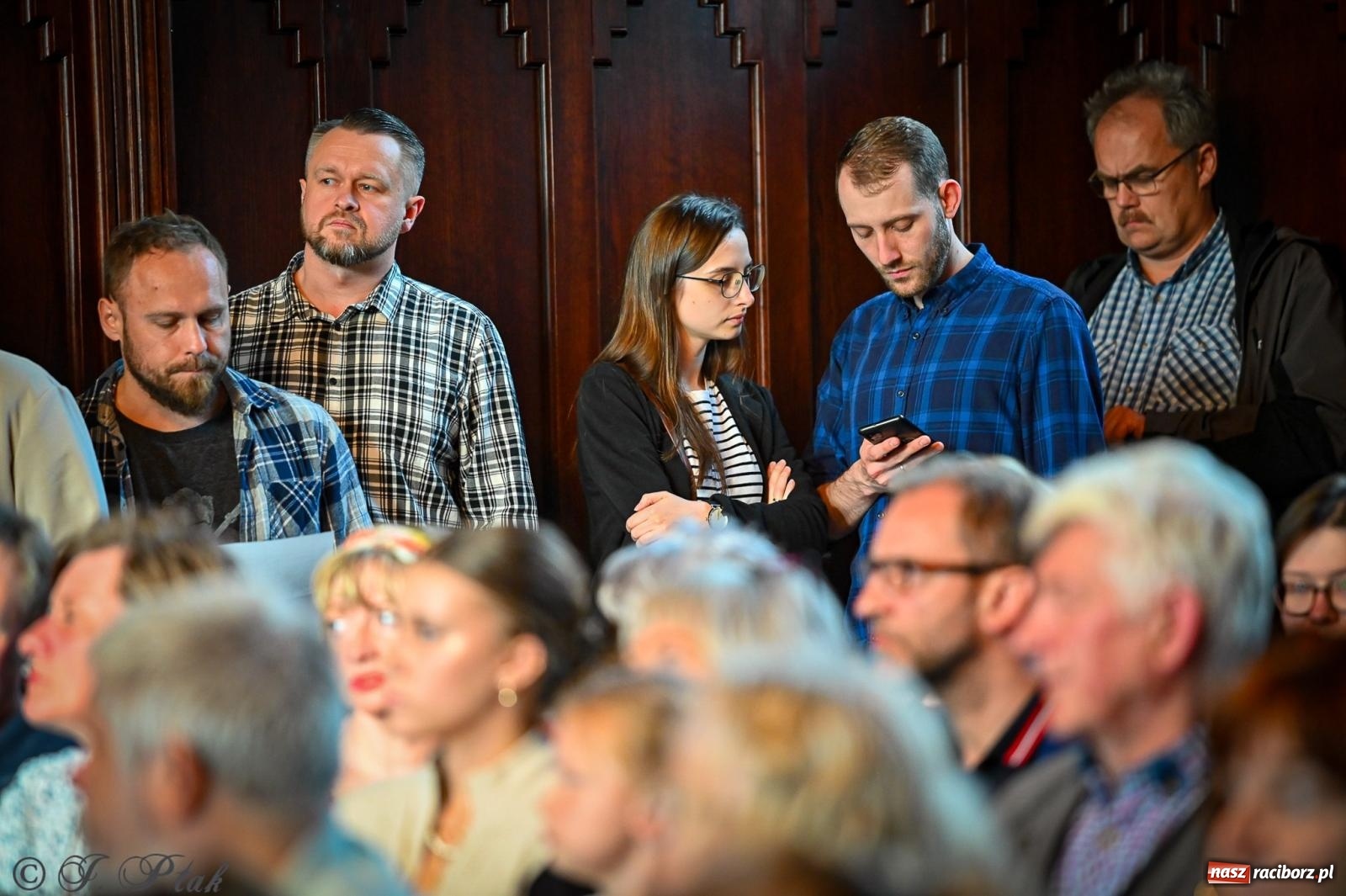 Zdjęcie w galerii na portalu naszraciborz.pl: Proces wampira przyciągnął tłumy. Racibórz w Nocy Otwartych Sądów [FOTO i WIDEO] wiadomości z regionu