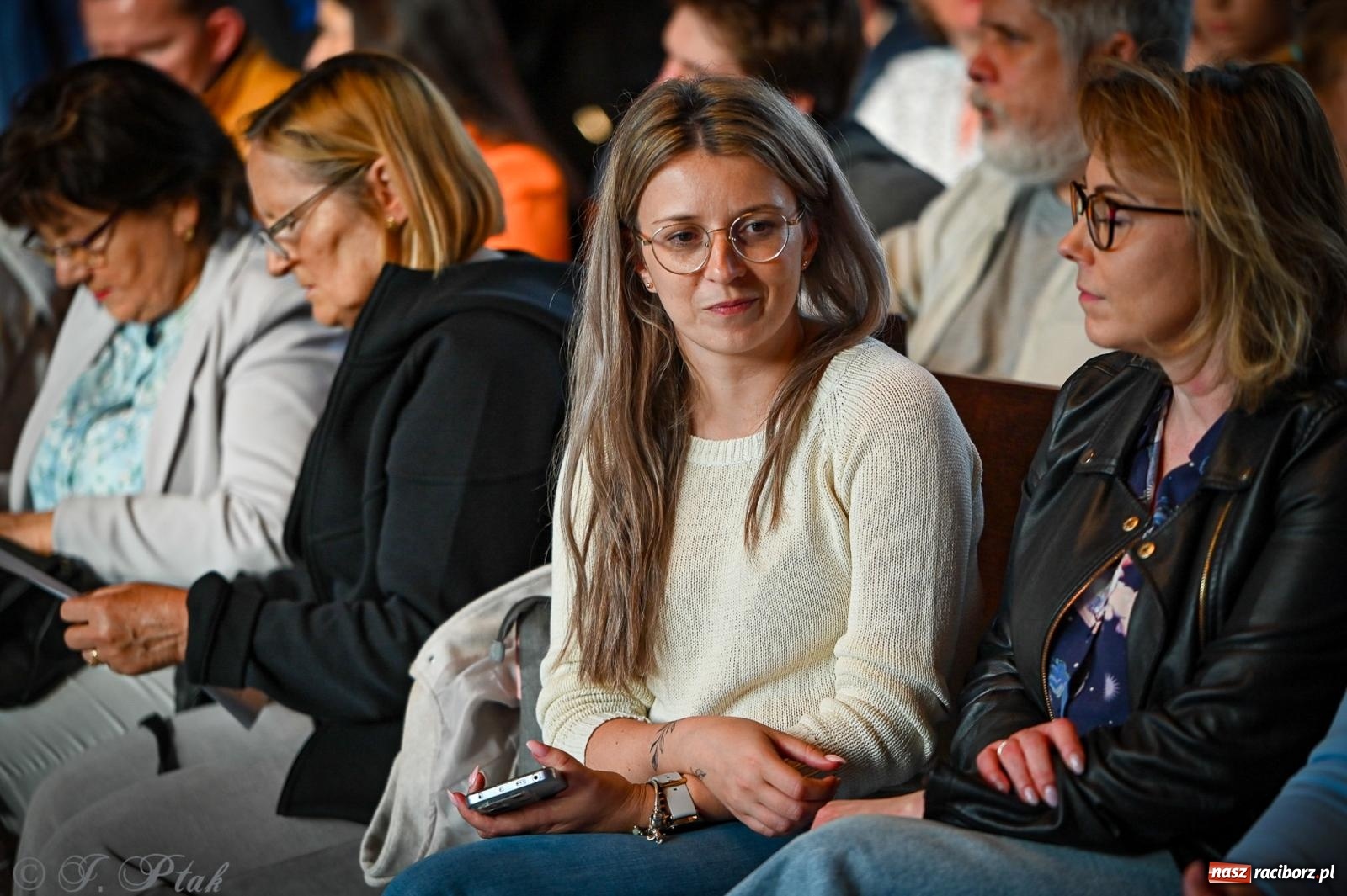 Zdjęcie w galerii na portalu naszraciborz.pl: Proces wampira przyciągnął tłumy. Racibórz w Nocy Otwartych Sądów [FOTO i WIDEO] wiadomości z regionu
