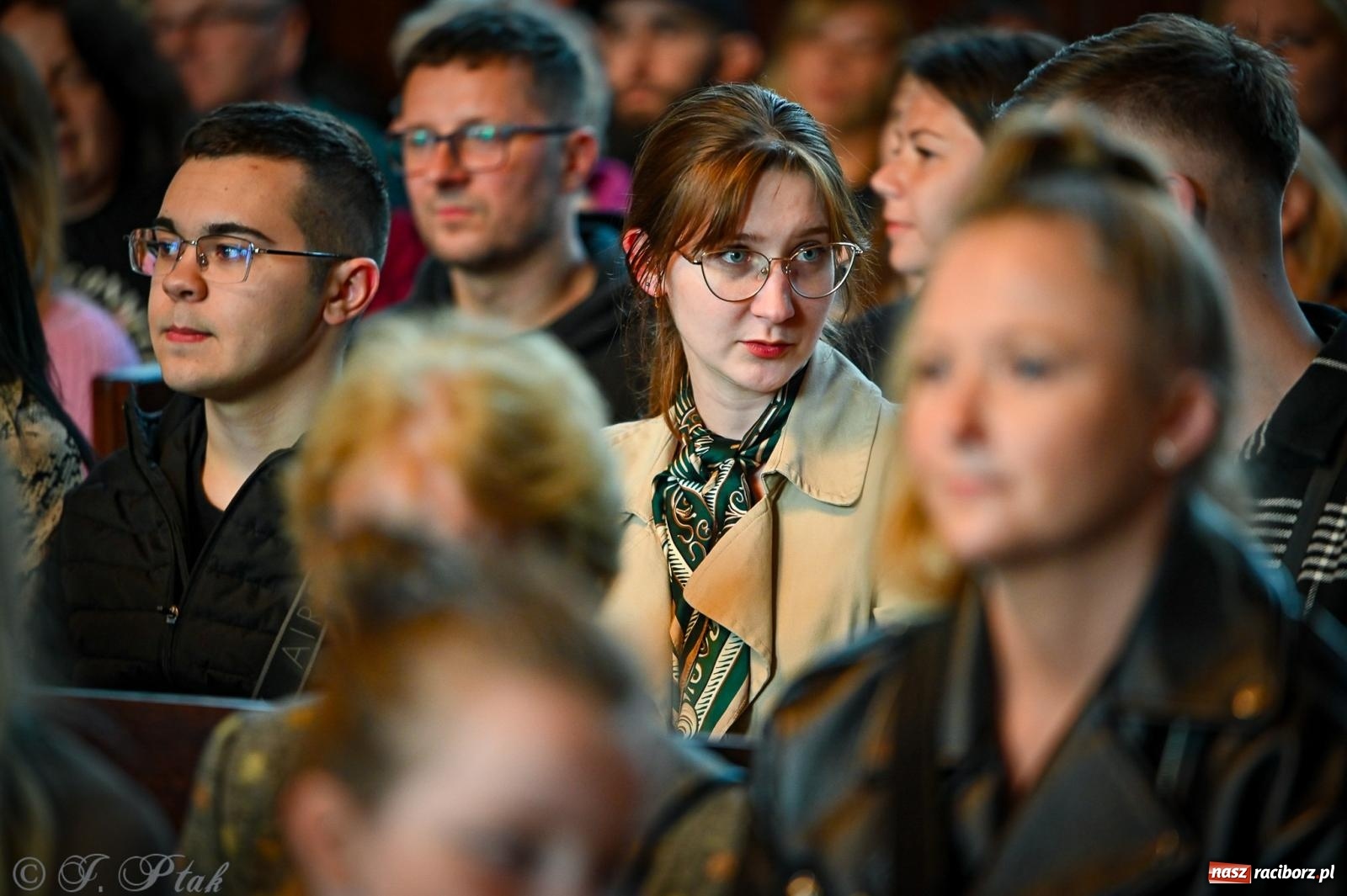 Zdjęcie w galerii na portalu naszraciborz.pl: Proces wampira przyciągnął tłumy. Racibórz w Nocy Otwartych Sądów [FOTO i WIDEO] wiadomości z regionu