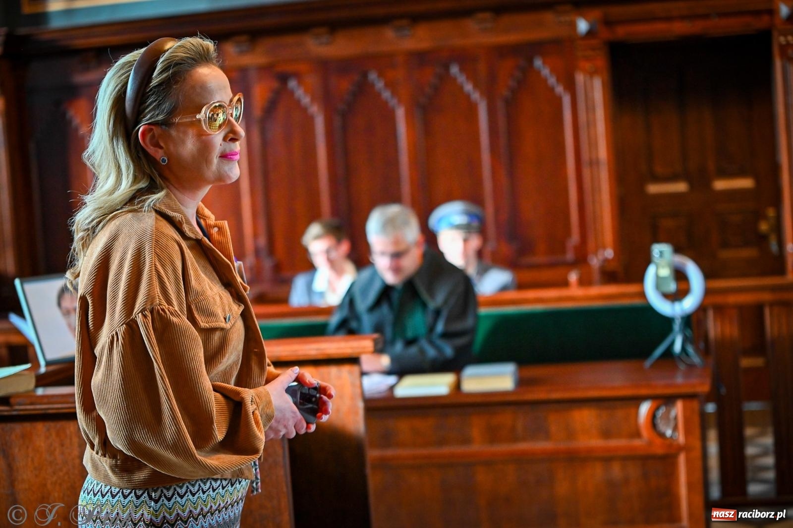 Zdjęcie w galerii na portalu naszraciborz.pl: Proces wampira przyciągnął tłumy. Racibórz w Nocy Otwartych Sądów [FOTO i WIDEO] wiadomości z regionu