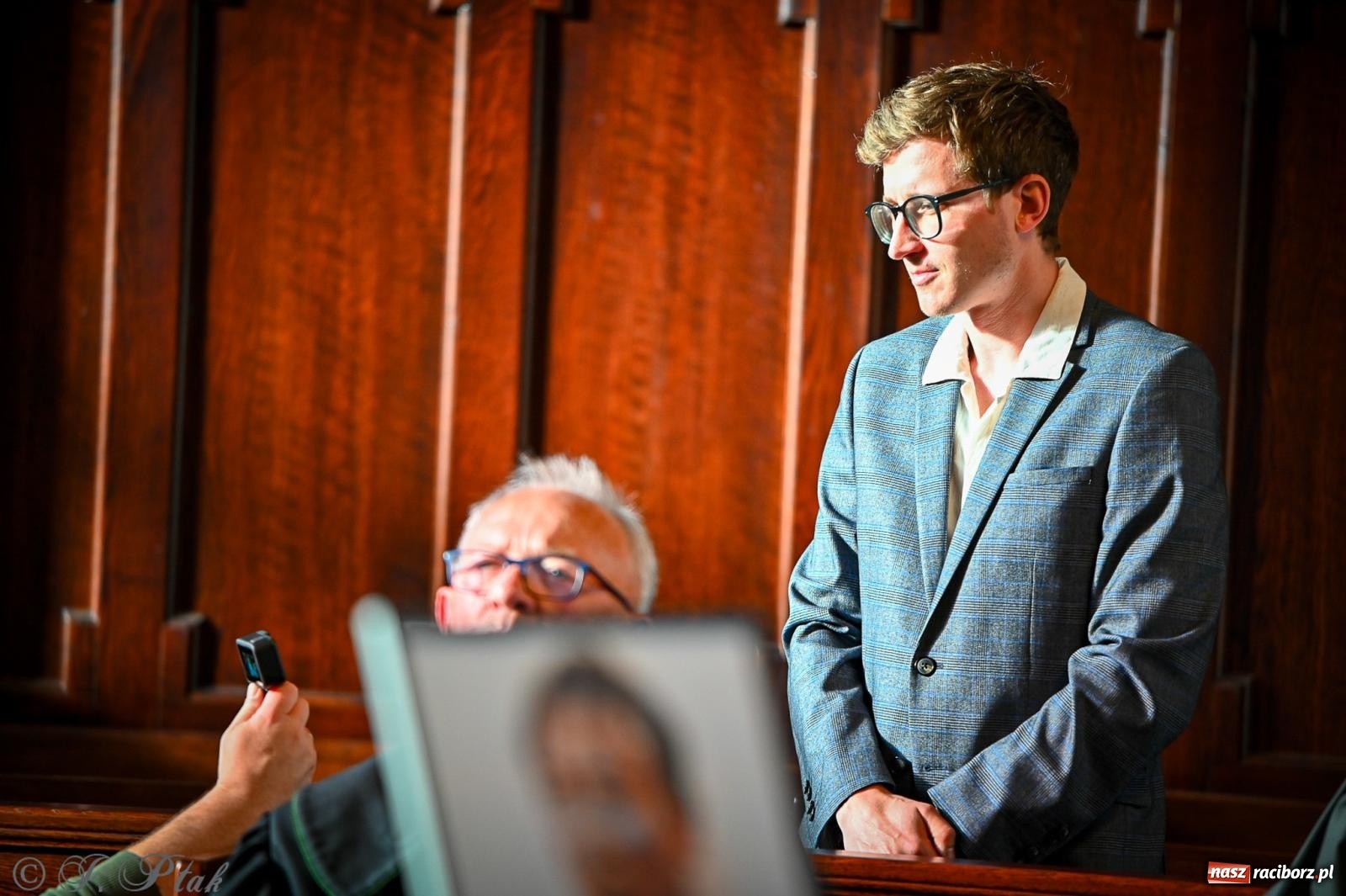 Zdjęcie w galerii na portalu naszraciborz.pl: Proces wampira przyciągnął tłumy. Racibórz w Nocy Otwartych Sądów [FOTO i WIDEO] wiadomości z regionu