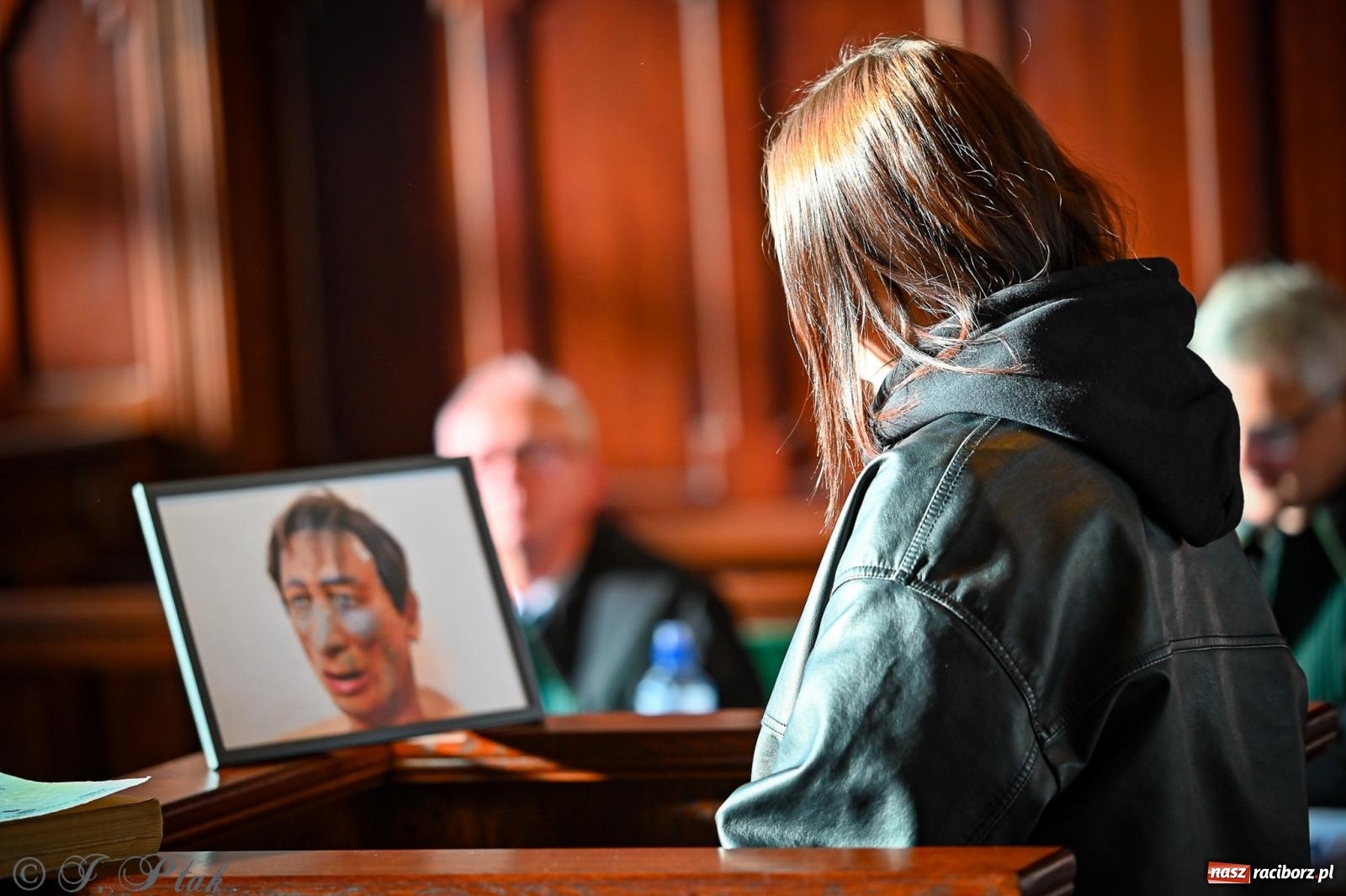 Zdjęcie w galerii na portalu naszraciborz.pl: Proces wampira przyciągnął tłumy. Racibórz w Nocy Otwartych Sądów [FOTO i WIDEO] wiadomości z regionu