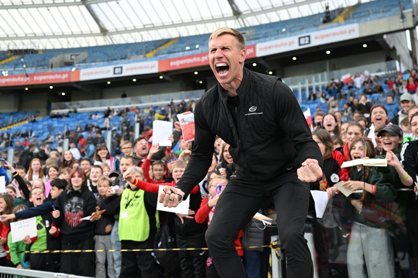 Zdjęcie w galerii na portalu naszraciborz.pl: Lekkoatleci walczyli z rywalami i przeraźliwym zimnem. Srebro Justyny Święty-Ersetic na ORLEN Memoriale Janusza Kusocińskiego w Chorzowie wiadomości z regionu
