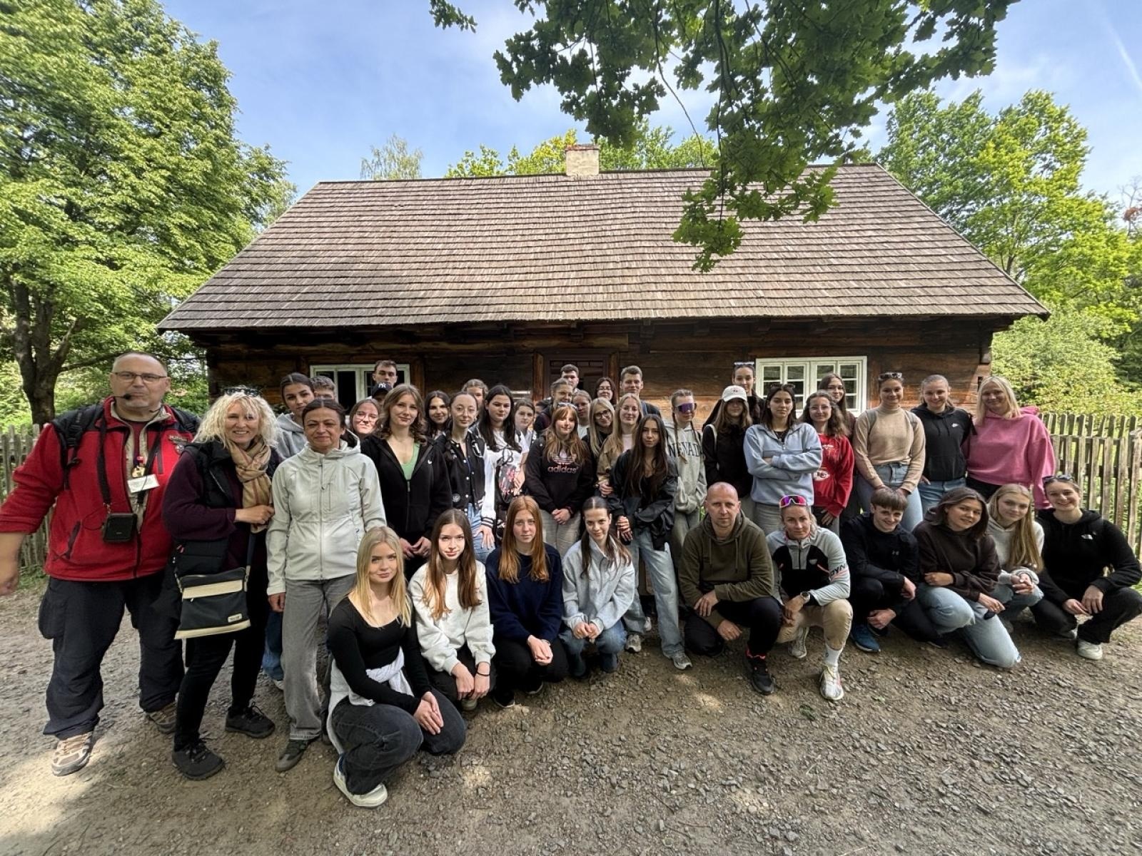 Zdjęcie w galerii na portalu naszraciborz.pl: Z kajaka do muzeum, z miasta na wulkan – wyprawa w ramach LET’S GET FIT! wiadomości z regionu
