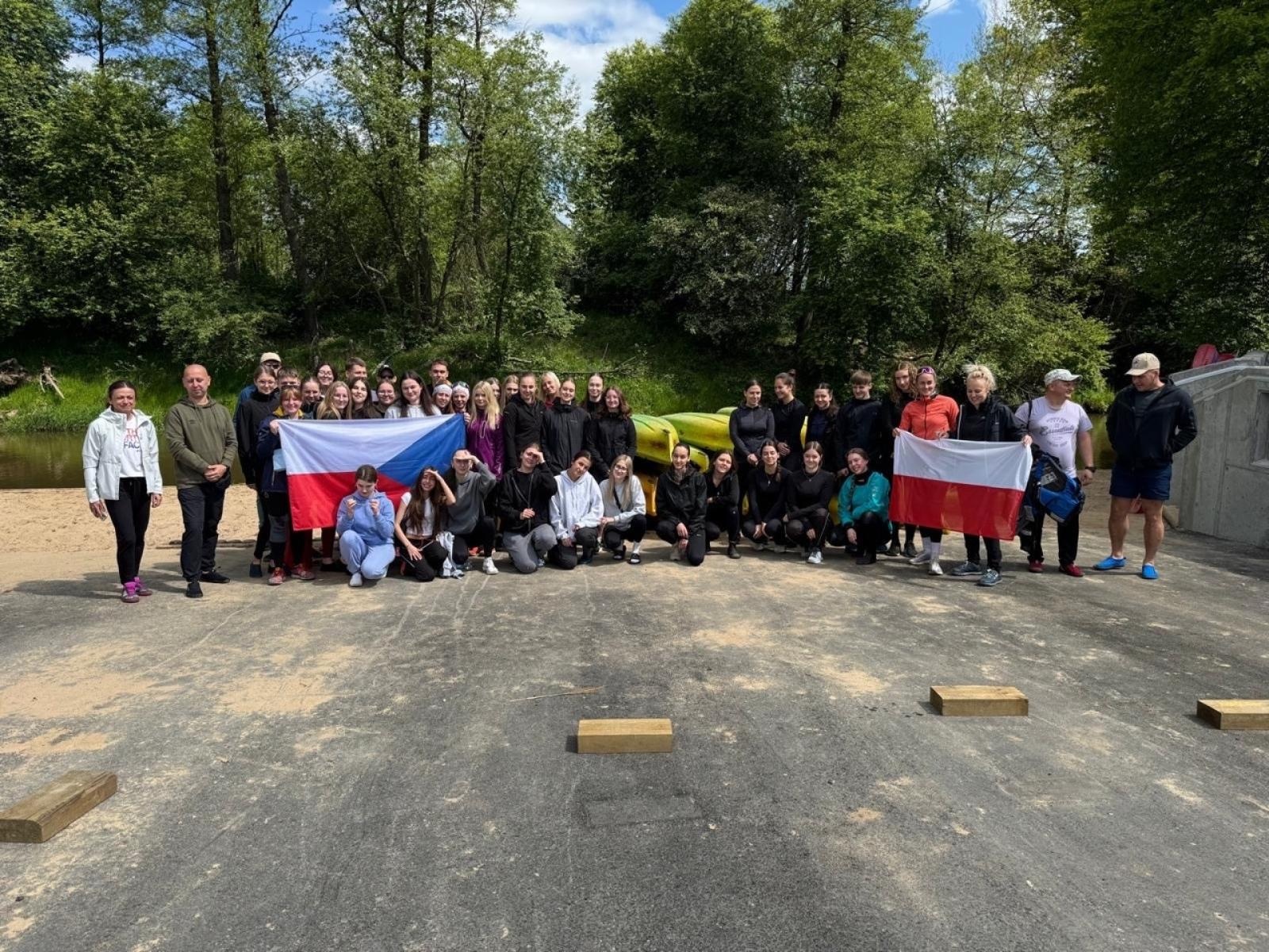 Zdjęcie w galerii na portalu naszraciborz.pl: Z kajaka do muzeum, z miasta na wulkan – wyprawa w ramach LET’S GET FIT! wiadomości z regionu