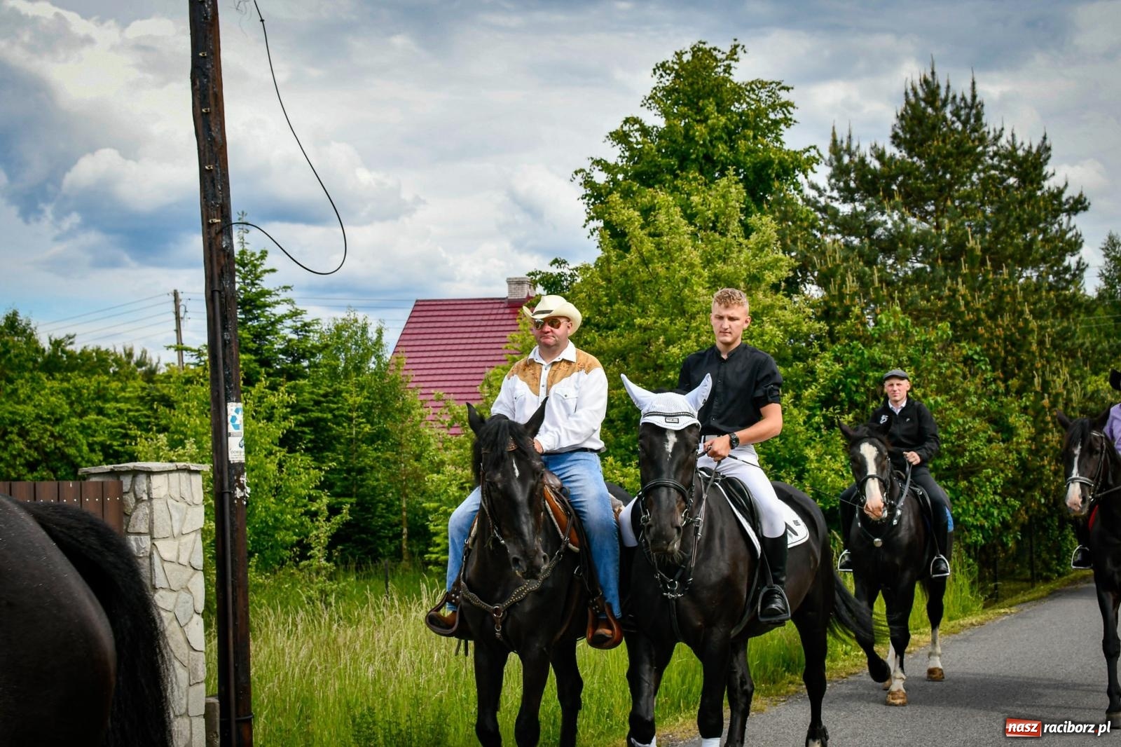 Zdjęcie w galerii na portalu naszraciborz.pl: W Brzeziu odbyła się procesja na św. Urbana: tradycja i duchowa wartość [FOTO i WIDEO] wiadomości z regionu