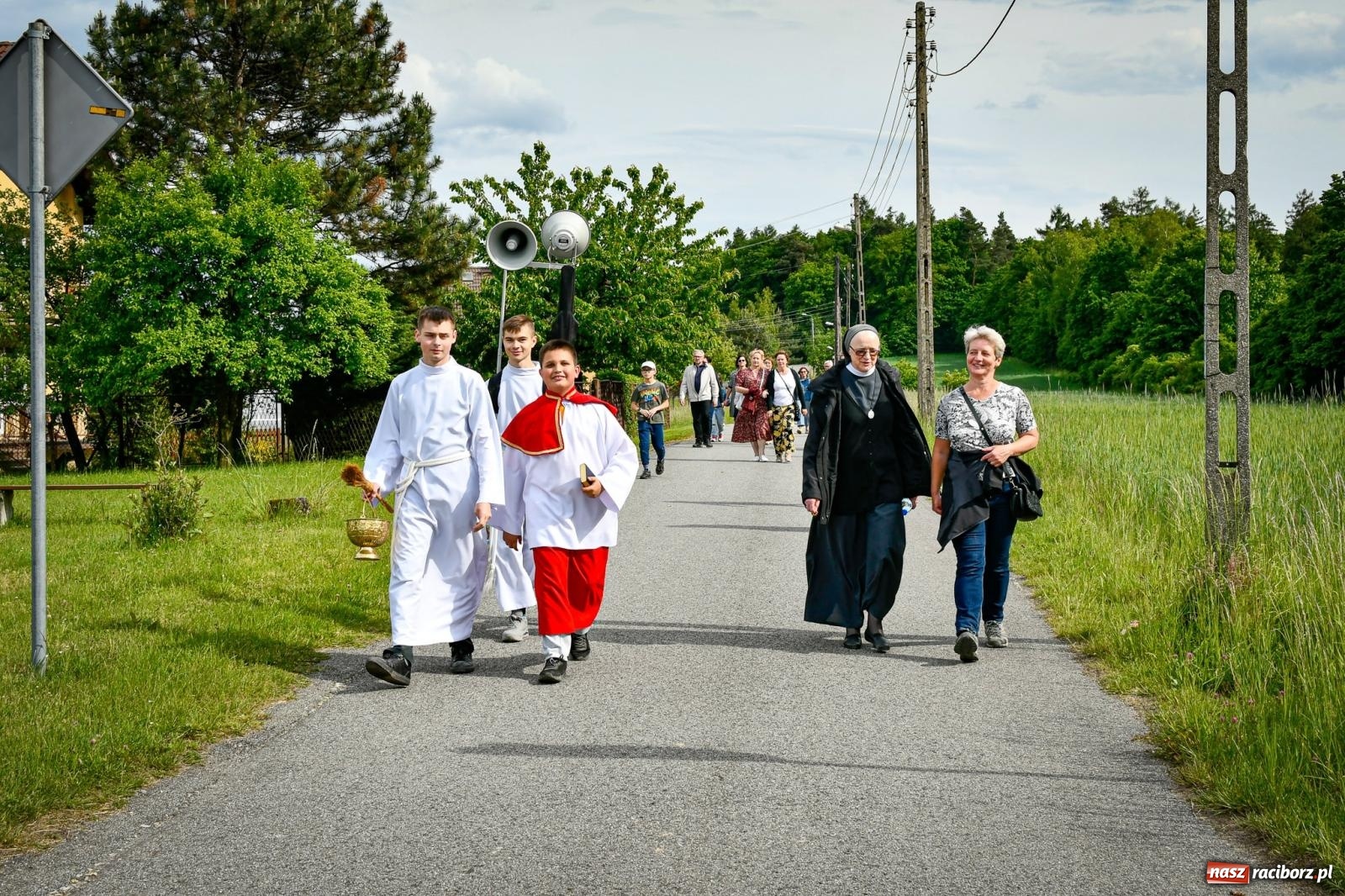 Zdjęcie w galerii na portalu naszraciborz.pl: W Brzeziu odbyła się procesja na św. Urbana: tradycja i duchowa wartość [FOTO i WIDEO] wiadomości z regionu