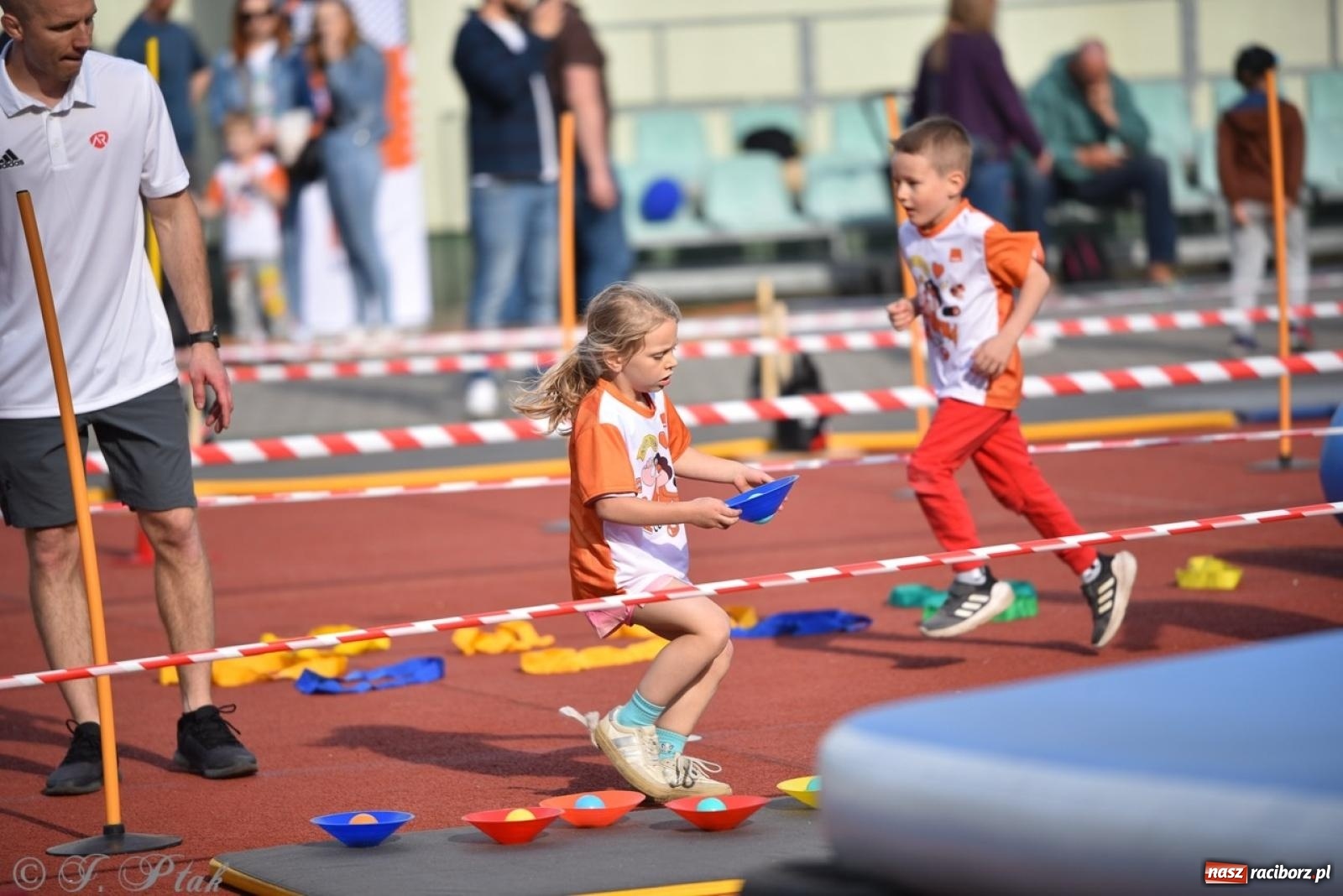 Zdjęcie w galerii na portalu naszraciborz.pl: Raciborski Test Sprawności - dzień pierwszy za nami, dziś drugi dzień ćwiczeń wiadomości z regionu