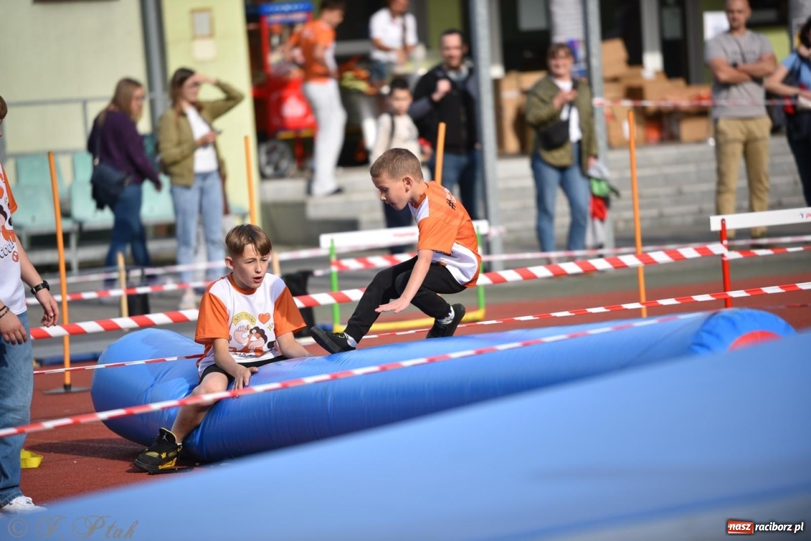 Zdjęcie w galerii na portalu naszraciborz.pl: Raciborski Test Sprawności - dzień pierwszy za nami, dziś drugi dzień ćwiczeń wiadomości z regionu