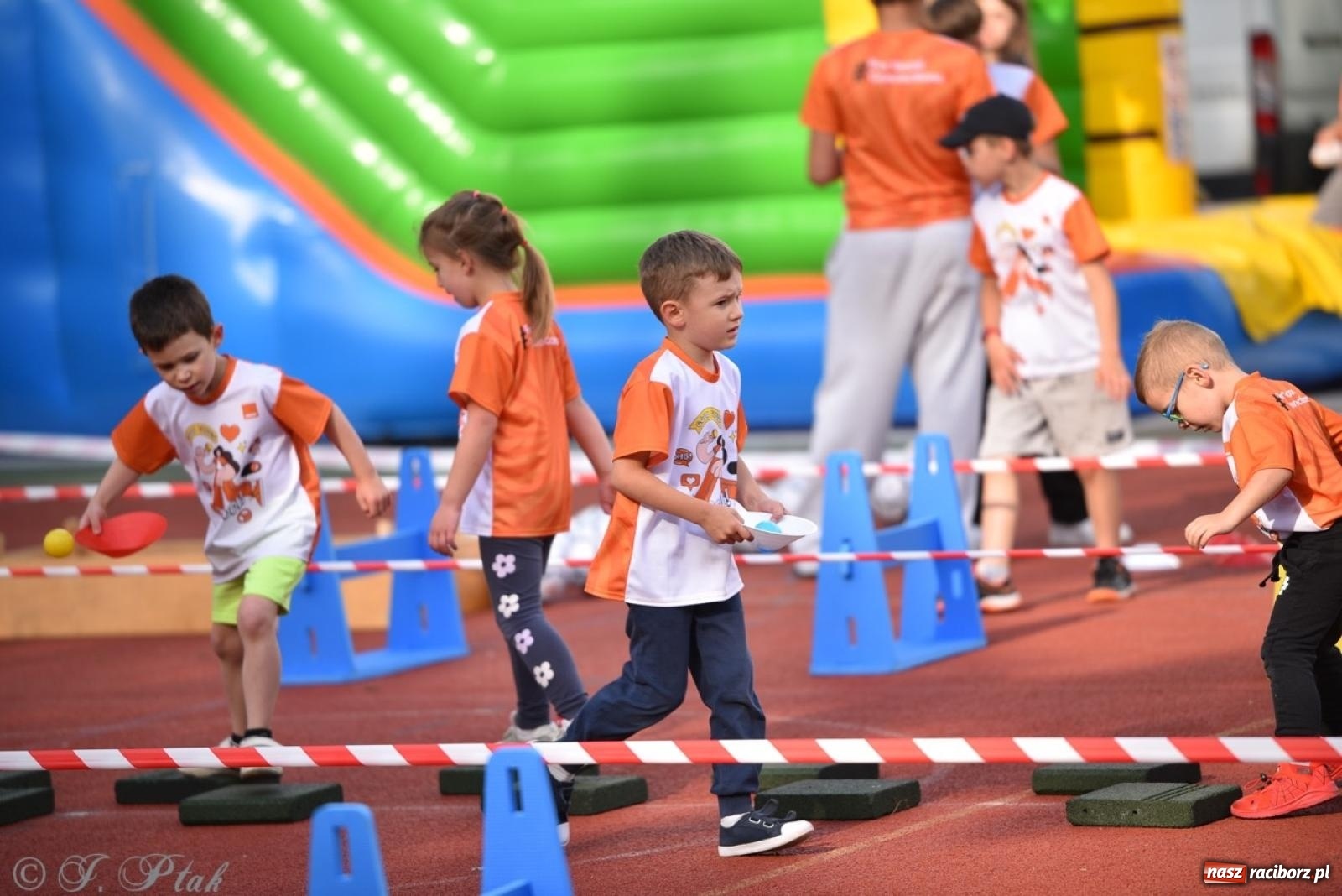 Zdjęcie w galerii na portalu naszraciborz.pl: Raciborski Test Sprawności - dzień pierwszy za nami, dziś drugi dzień ćwiczeń wiadomości z regionu