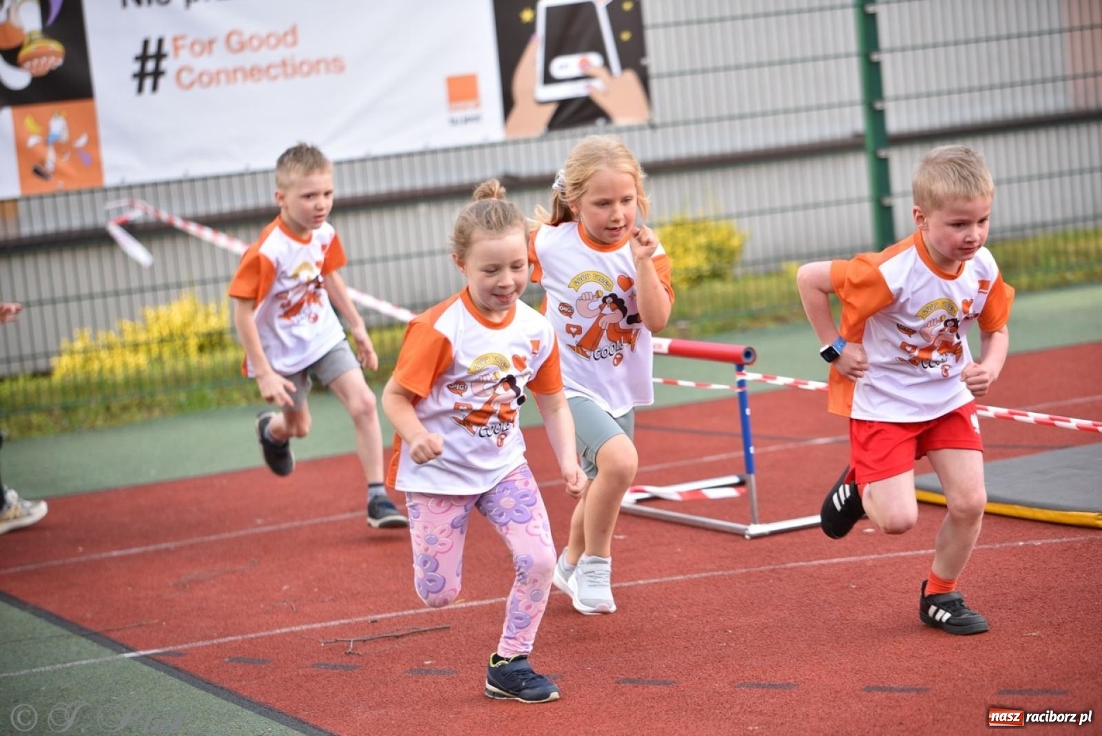 Zdjęcie w galerii na portalu naszraciborz.pl: Raciborski Test Sprawności - dzień pierwszy za nami, dziś drugi dzień ćwiczeń wiadomości z regionu