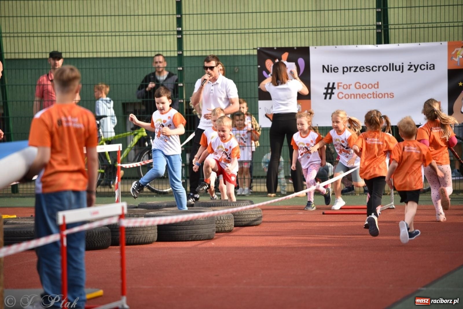 Zdjęcie w galerii na portalu naszraciborz.pl: Raciborski Test Sprawności - dzień pierwszy za nami, dziś drugi dzień ćwiczeń wiadomości z regionu