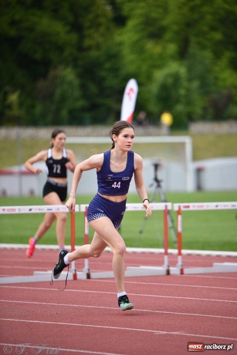Zdjęcie w galerii na portalu naszraciborz.pl: Mistrzostwa województwa śląskiego w lekkoatletyce w Raciborzu U18, U20 i seniorzy wiadomości z regionu