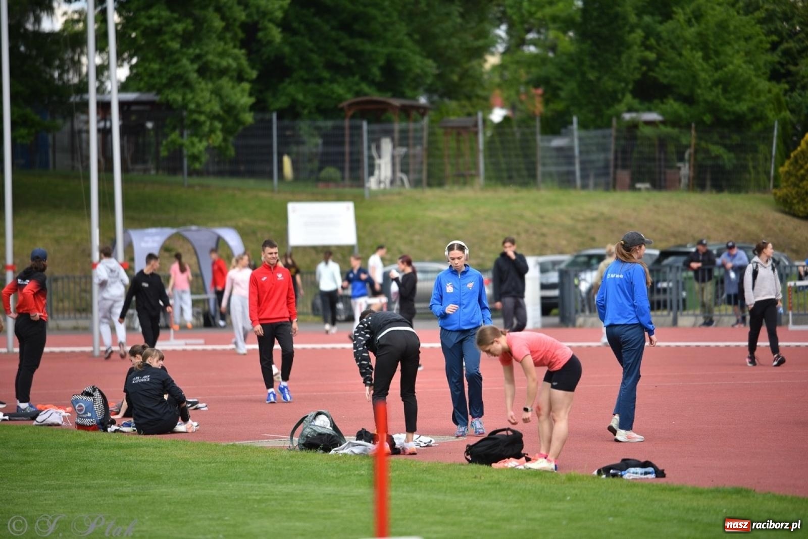 Zdjęcie w galerii na portalu naszraciborz.pl: Mistrzostwa województwa śląskiego w lekkoatletyce w Raciborzu U18, U20 i seniorzy wiadomości z regionu