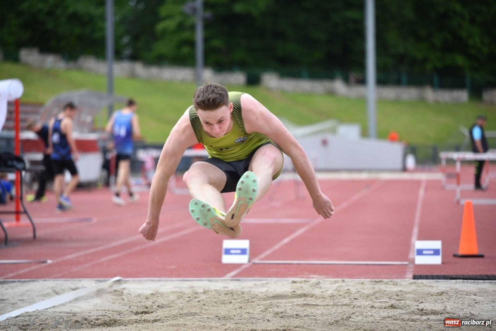 Zdjęcie w galerii na portalu naszraciborz.pl: Mistrzostwa województwa śląskiego w lekkoatletyce w Raciborzu U18, U20 i seniorzy wiadomości z regionu