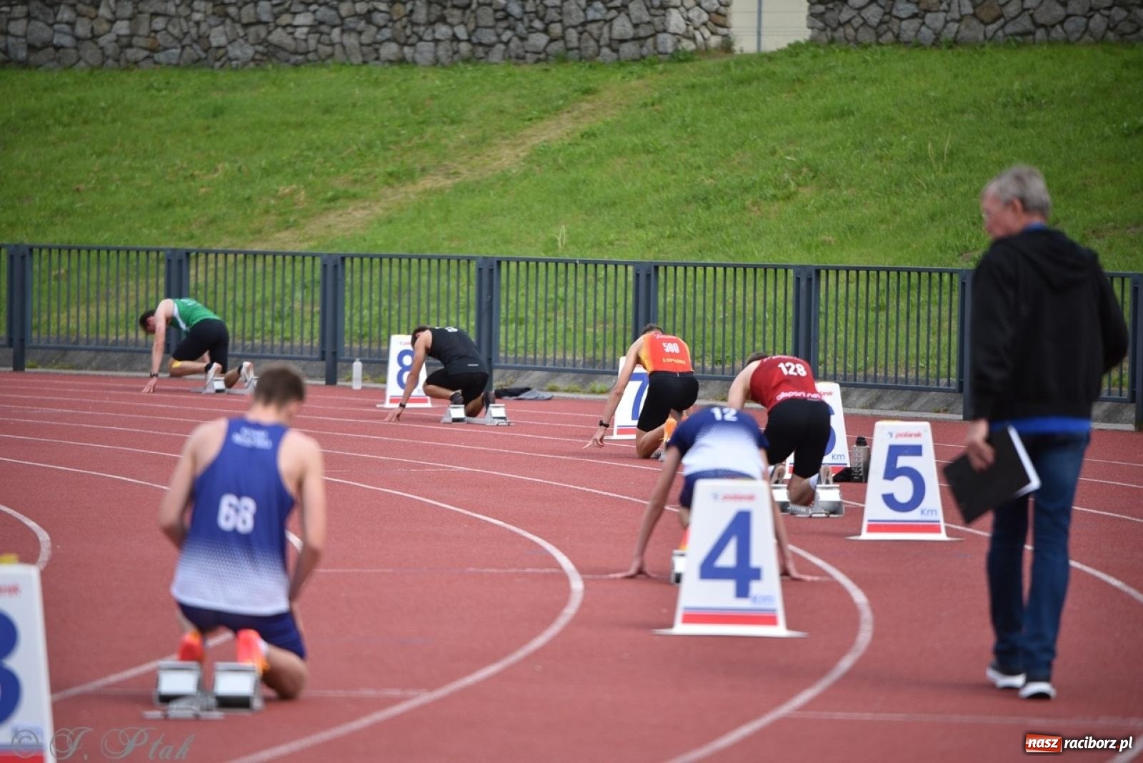 Zdjęcie w galerii na portalu naszraciborz.pl: Mistrzostwa województwa śląskiego w lekkoatletyce w Raciborzu U18, U20 i seniorzy wiadomości z regionu