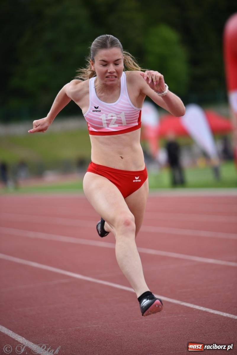Zdjęcie w galerii na portalu naszraciborz.pl: Mistrzostwa województwa śląskiego w lekkoatletyce w Raciborzu U18, U20 i seniorzy wiadomości z regionu