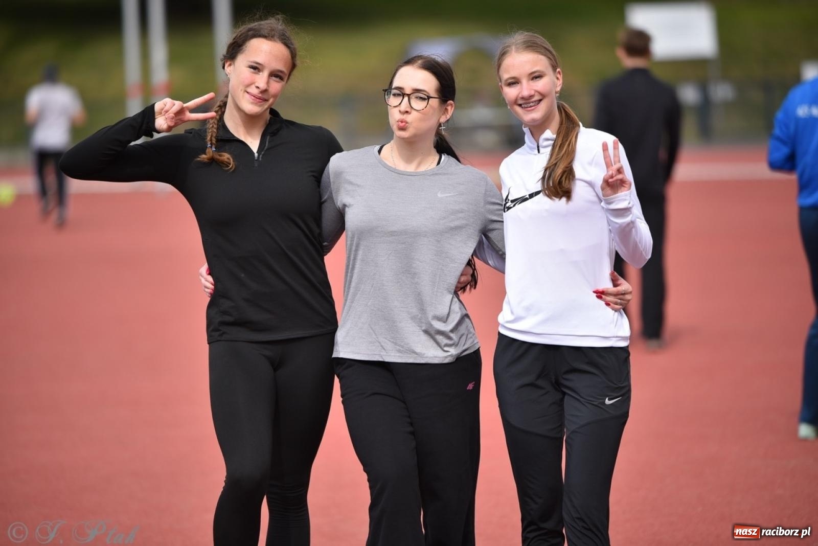 Zdjęcie w galerii na portalu naszraciborz.pl: Mistrzostwa województwa śląskiego w lekkoatletyce w Raciborzu U18, U20 i seniorzy wiadomości z regionu