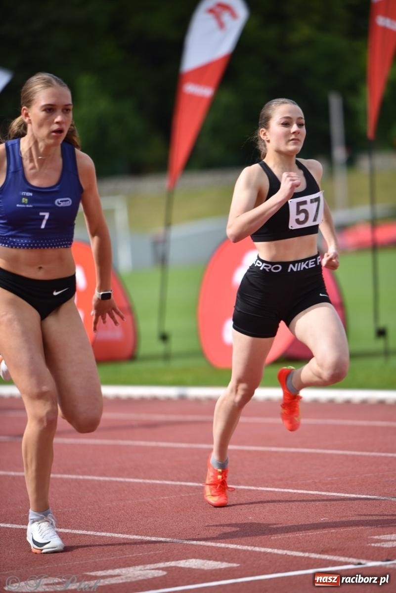 Zdjęcie w galerii na portalu naszraciborz.pl: Mistrzostwa województwa śląskiego w lekkoatletyce w Raciborzu U18, U20 i seniorzy wiadomości z regionu
