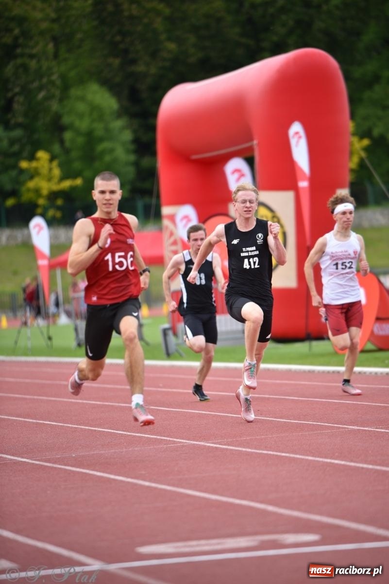 Zdjęcie w galerii na portalu naszraciborz.pl: Mistrzostwa województwa śląskiego w lekkoatletyce w Raciborzu U18, U20 i seniorzy wiadomości z regionu