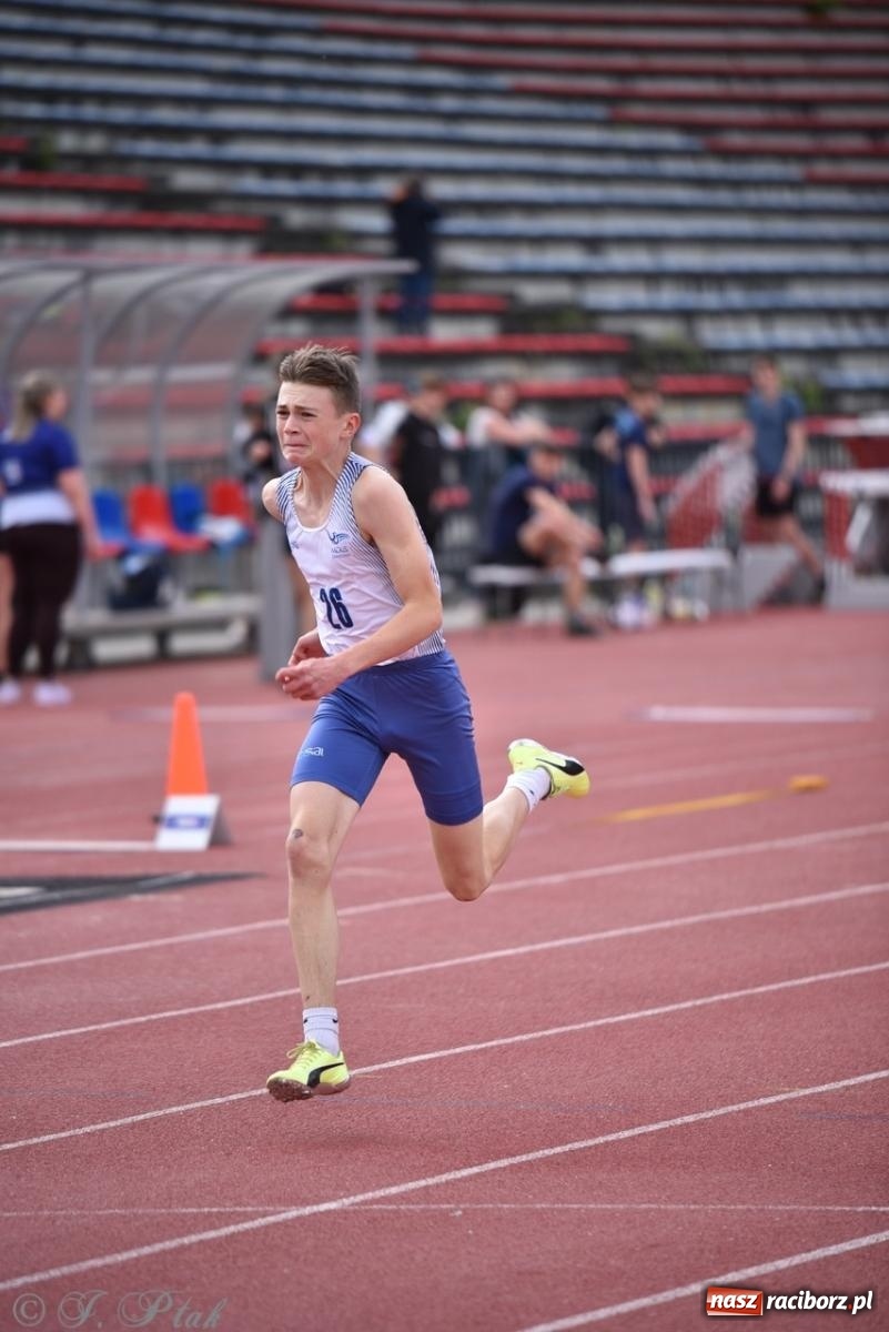Zdjęcie w galerii na portalu naszraciborz.pl: Mistrzostwa województwa śląskiego w lekkoatletyce w Raciborzu U18, U20 i seniorzy wiadomości z regionu