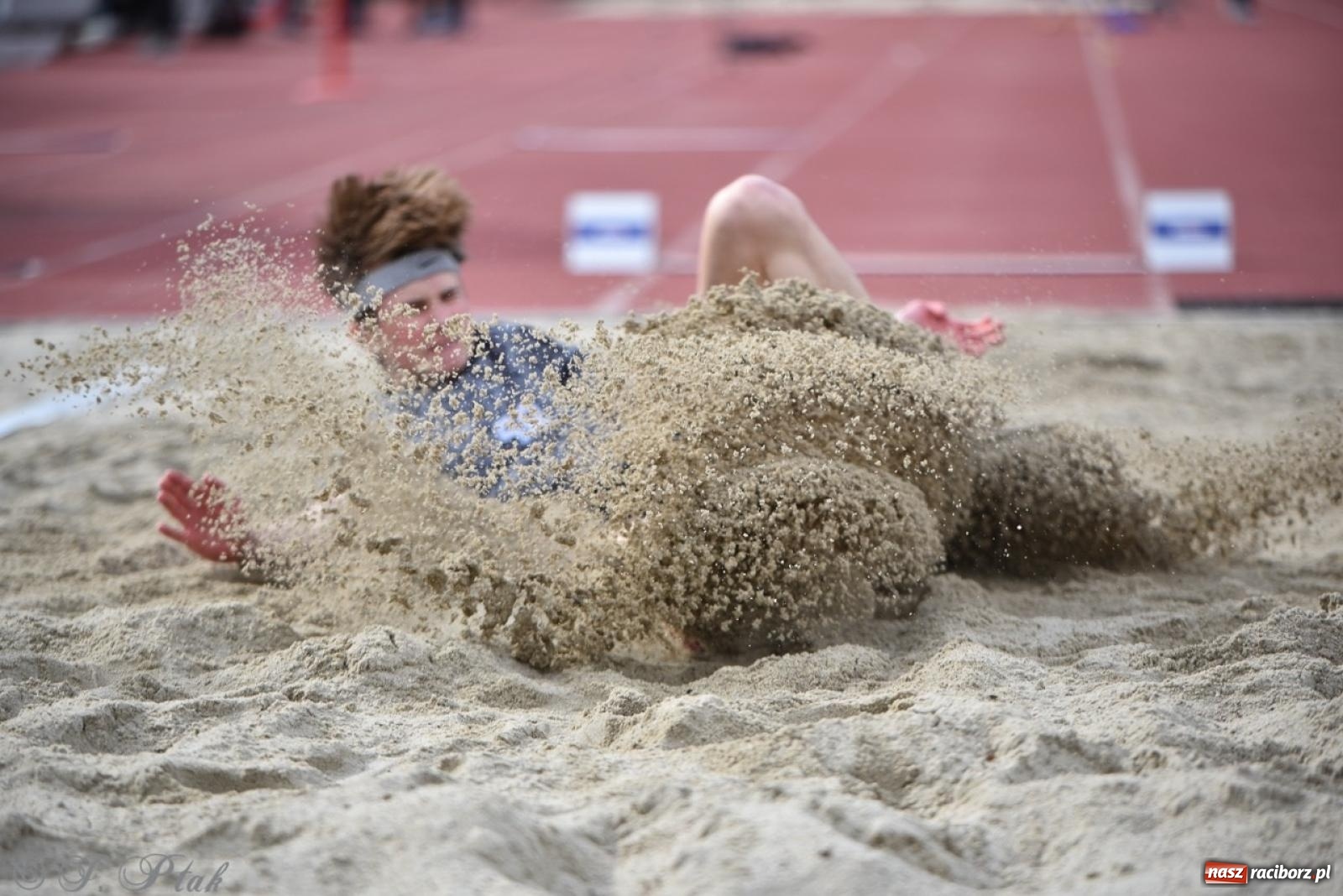 Zdjęcie w galerii na portalu naszraciborz.pl: Mistrzostwa województwa śląskiego w lekkoatletyce w Raciborzu U18, U20 i seniorzy wiadomości z regionu