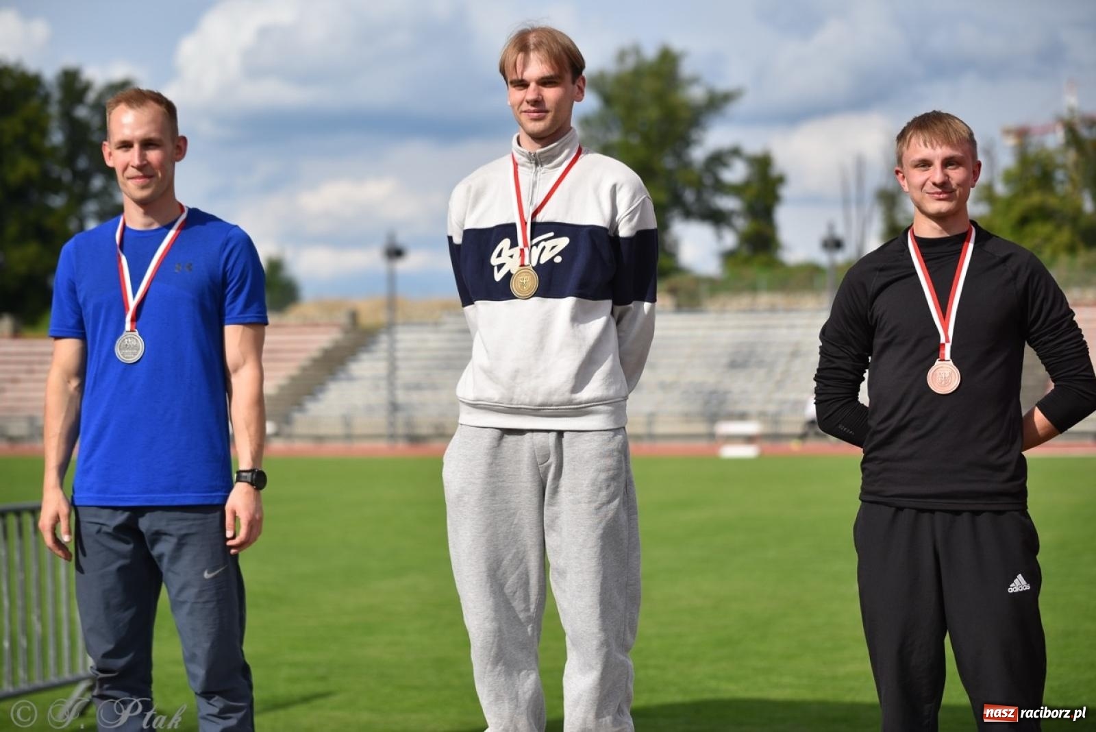 Zdjęcie w galerii na portalu naszraciborz.pl: Mistrzostwa województwa śląskiego w lekkoatletyce w Raciborzu U18, U20 i seniorzy wiadomości z regionu