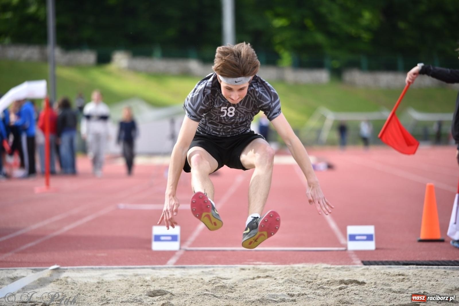 Zdjęcie w galerii na portalu naszraciborz.pl: Mistrzostwa województwa śląskiego w lekkoatletyce w Raciborzu U18, U20 i seniorzy wiadomości z regionu