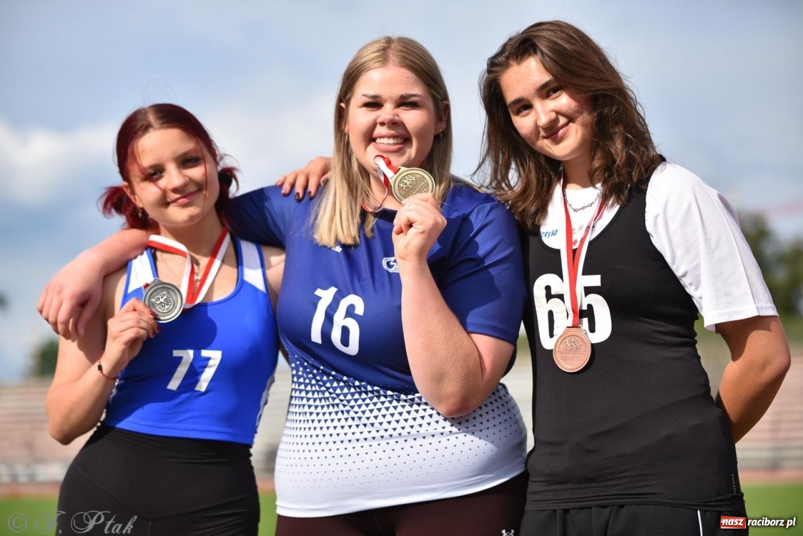 Zdjęcie w galerii na portalu naszraciborz.pl: Mistrzostwa województwa śląskiego w lekkoatletyce w Raciborzu U18, U20 i seniorzy wiadomości z regionu