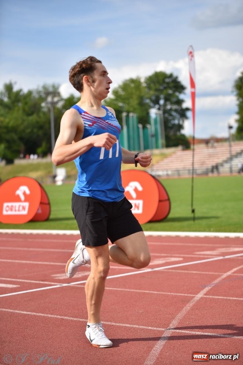 Zdjęcie w galerii na portalu naszraciborz.pl: Mistrzostwa województwa śląskiego w lekkoatletyce w Raciborzu U18, U20 i seniorzy wiadomości z regionu